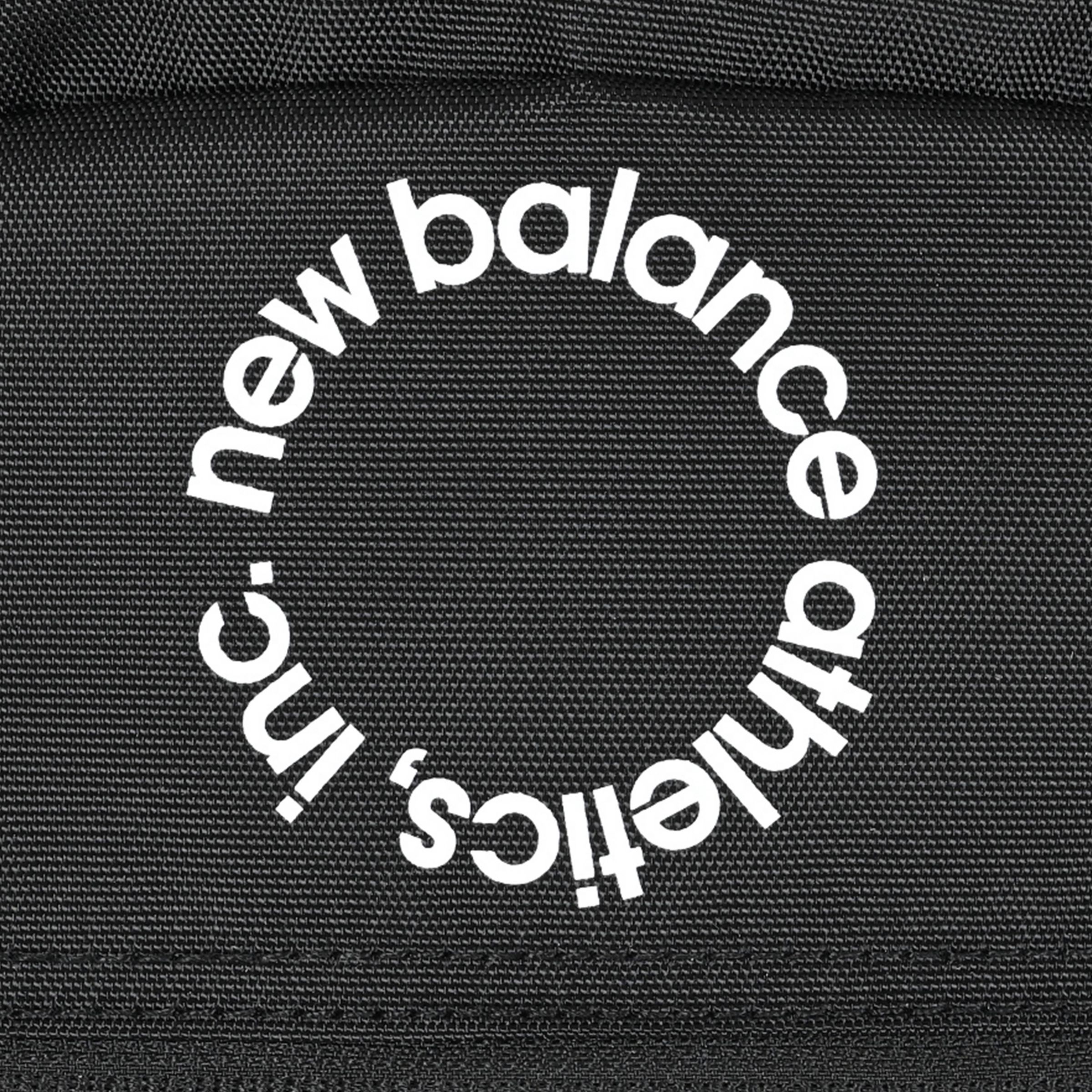 エブリデイサークルロゴストリングデイパック