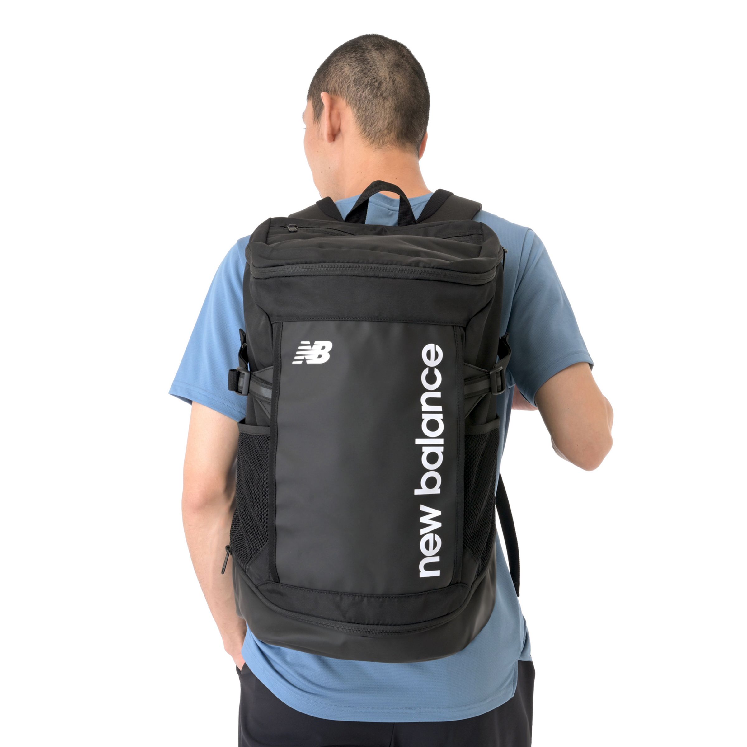 トップローディングバックパック35L