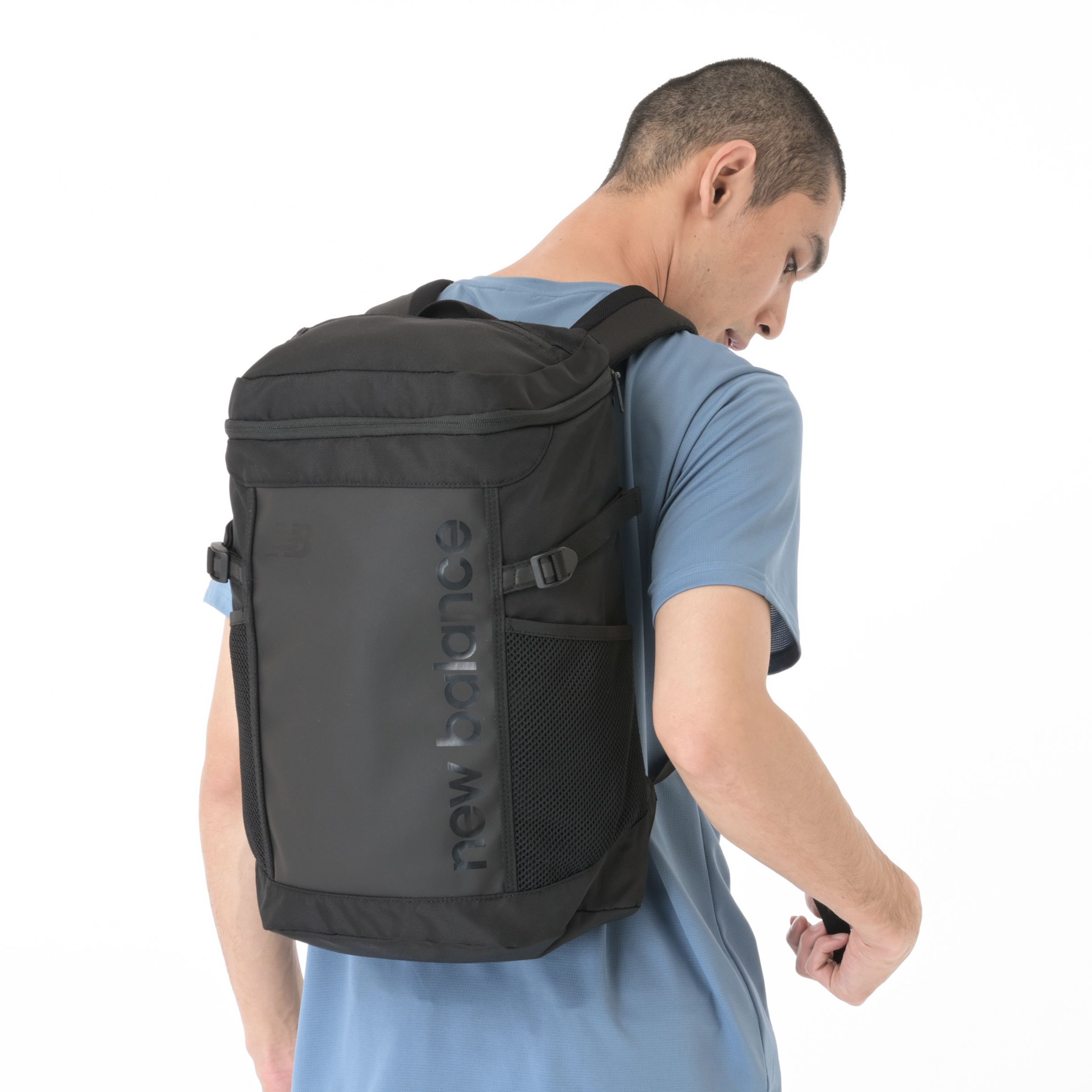 トップローディングバックパック20L