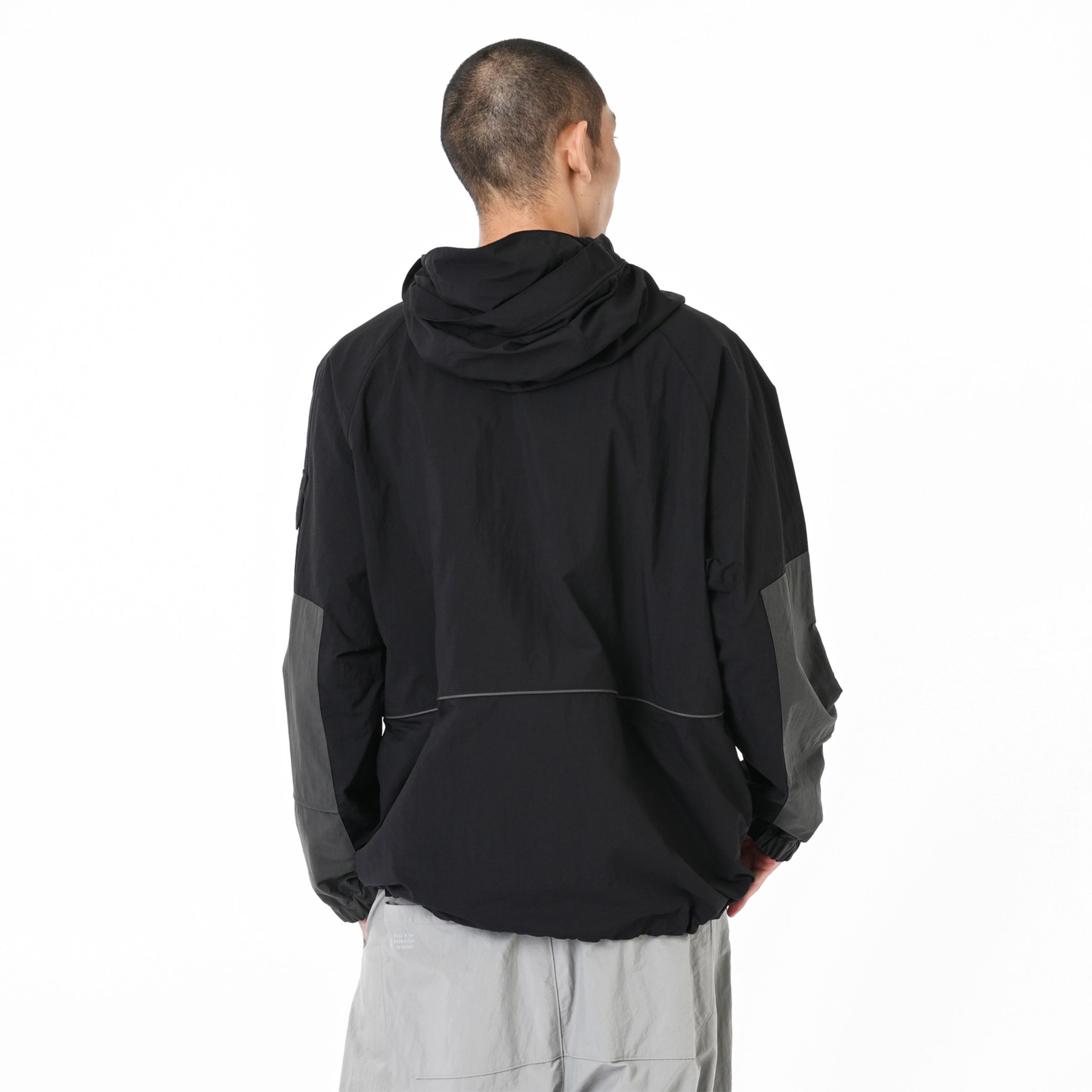 フーデットタスランジャケット