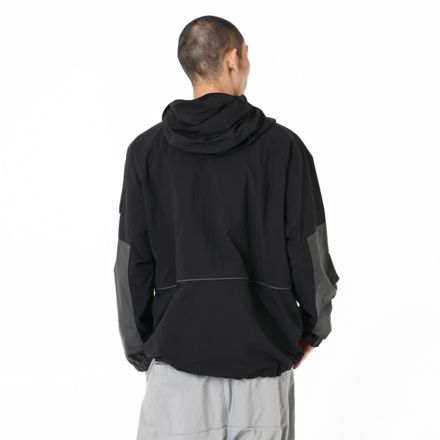 フーデットタスランジャケット