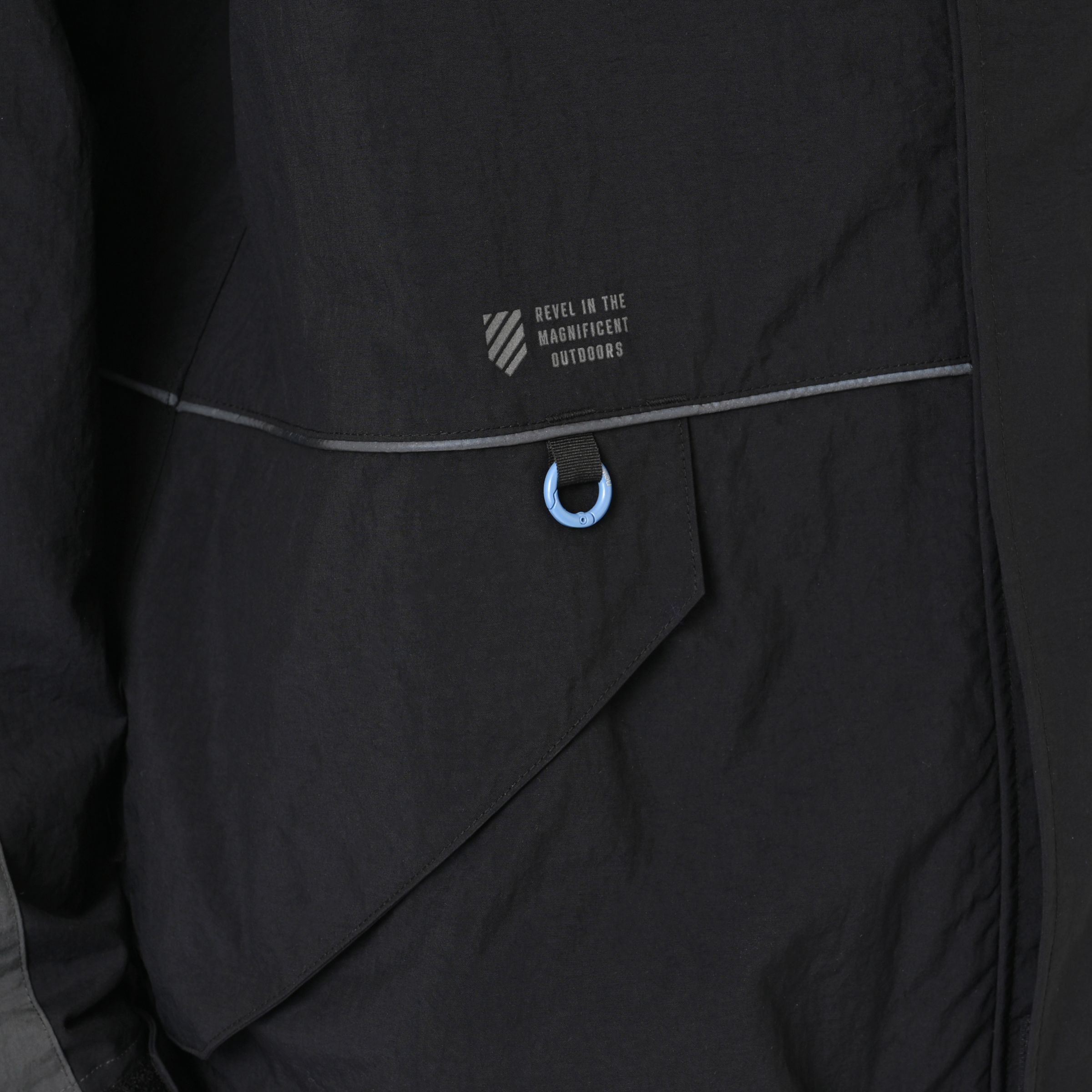 フーデットタスランジャケット