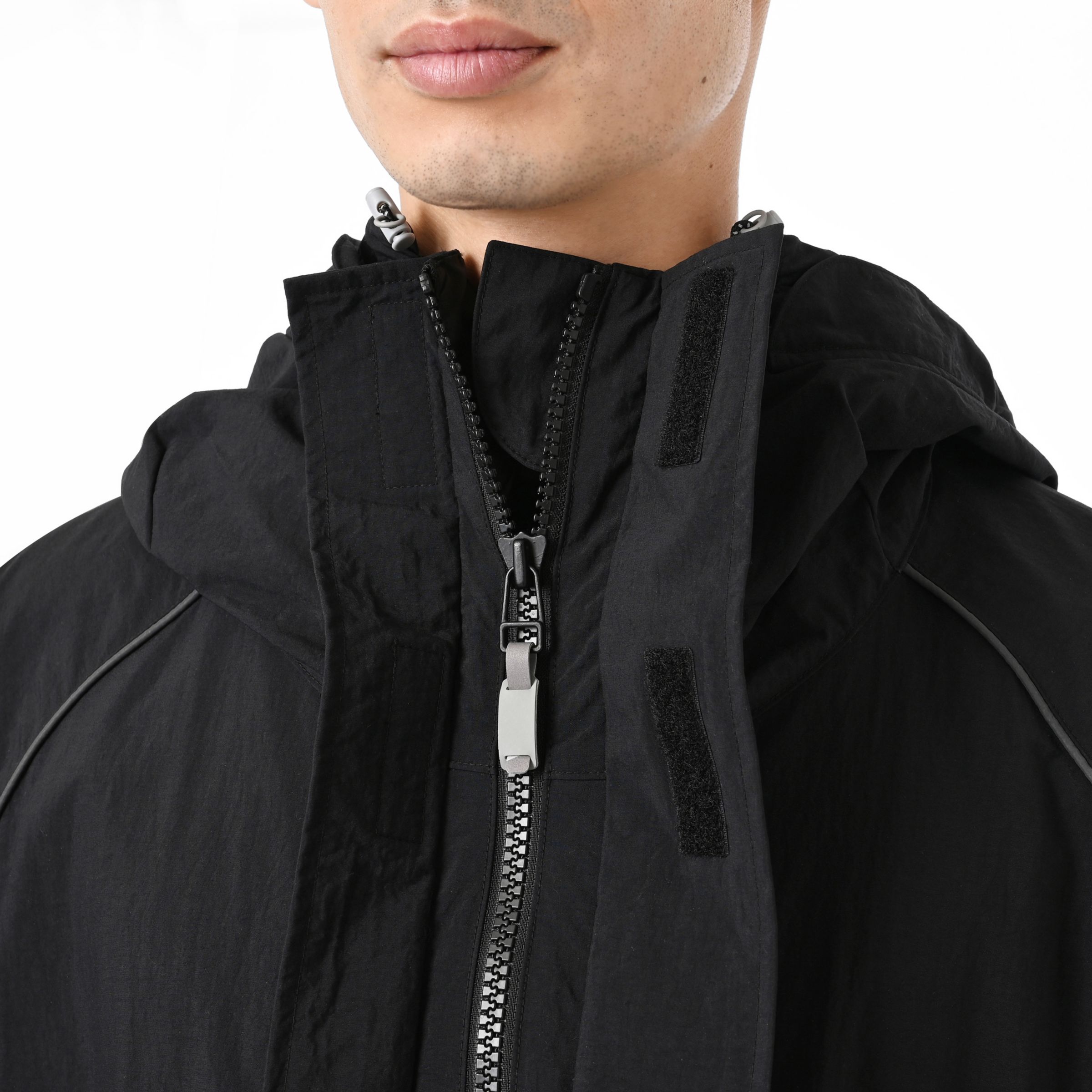 フーデットタスランジャケット