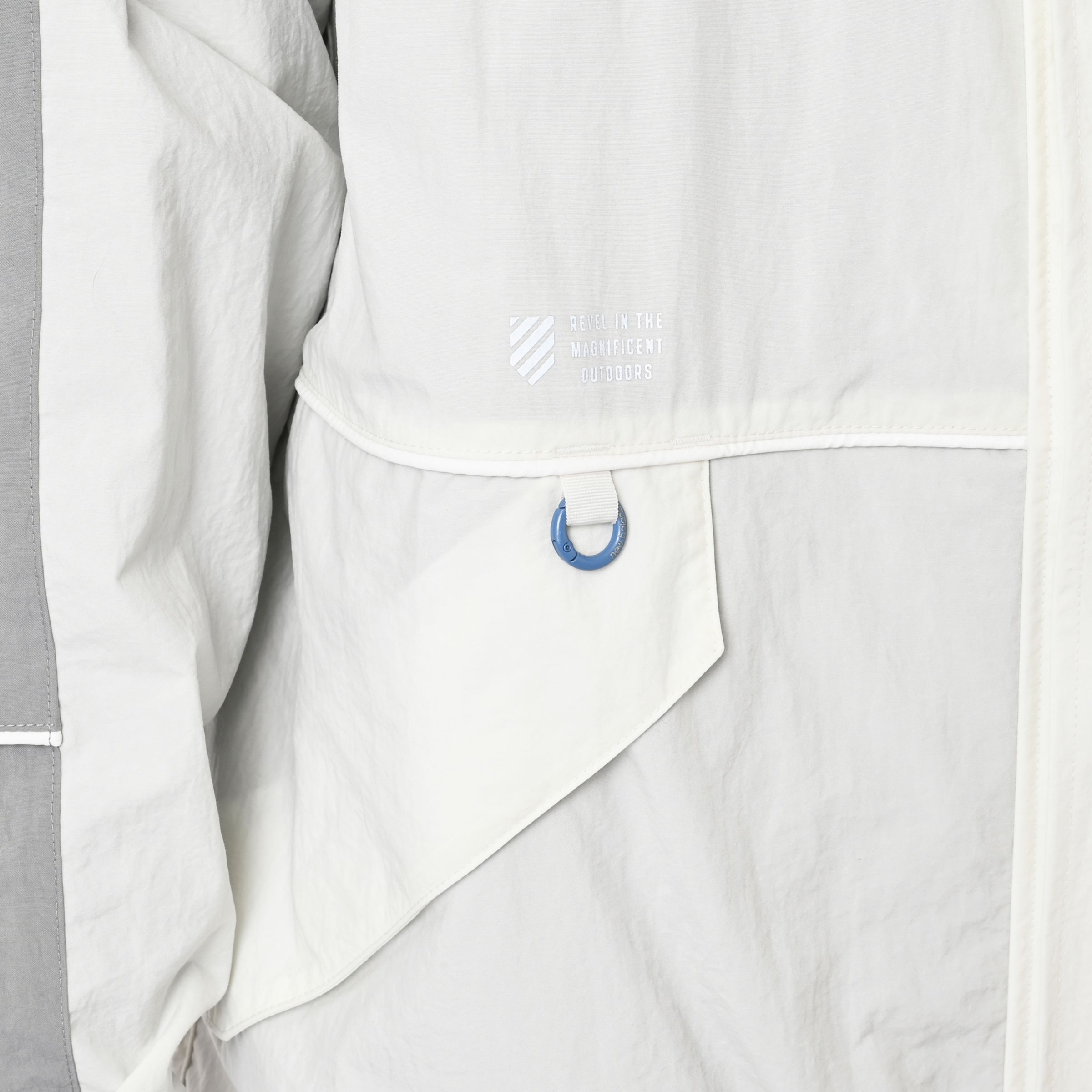 フーデットタスランジャケット