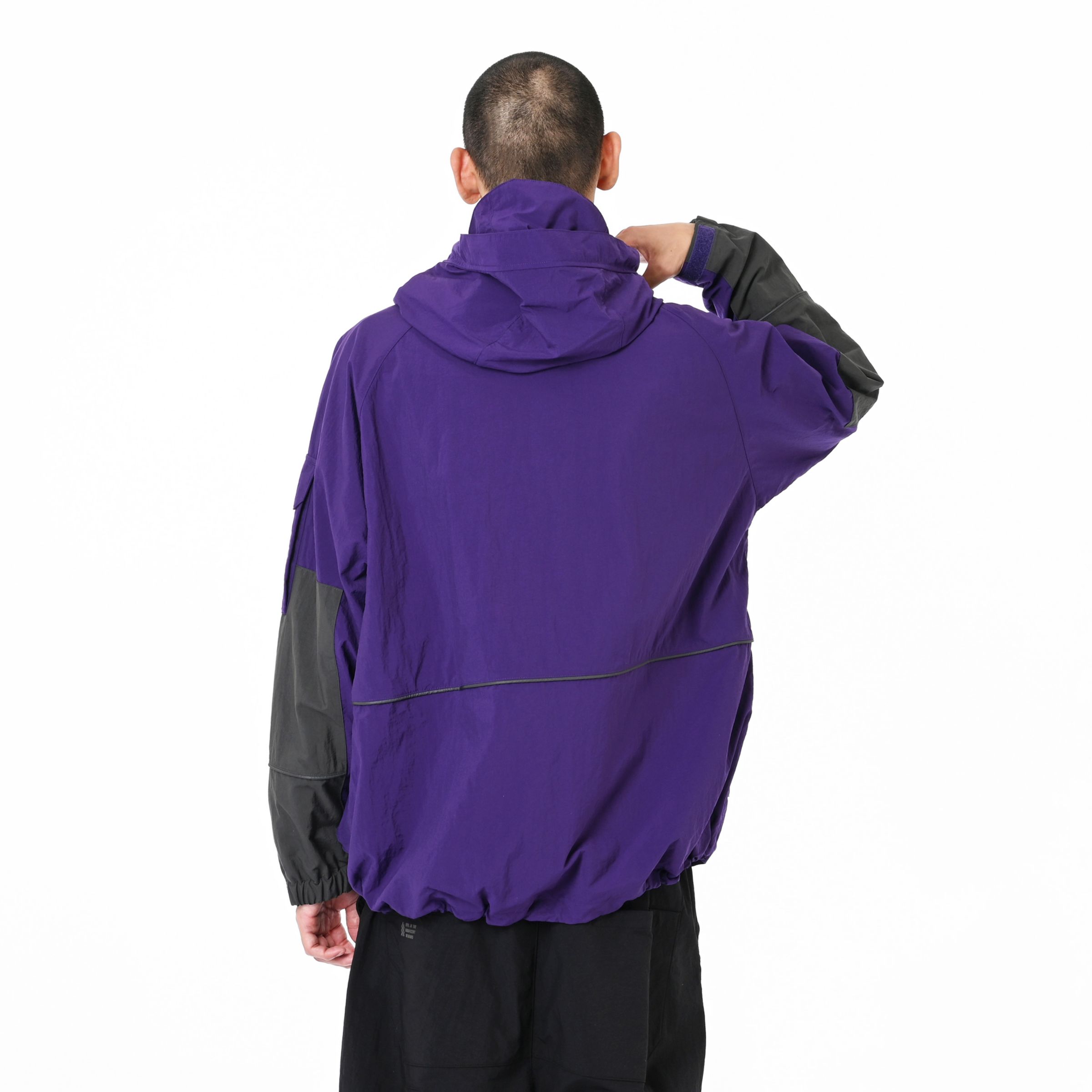 フーデットタスランジャケット