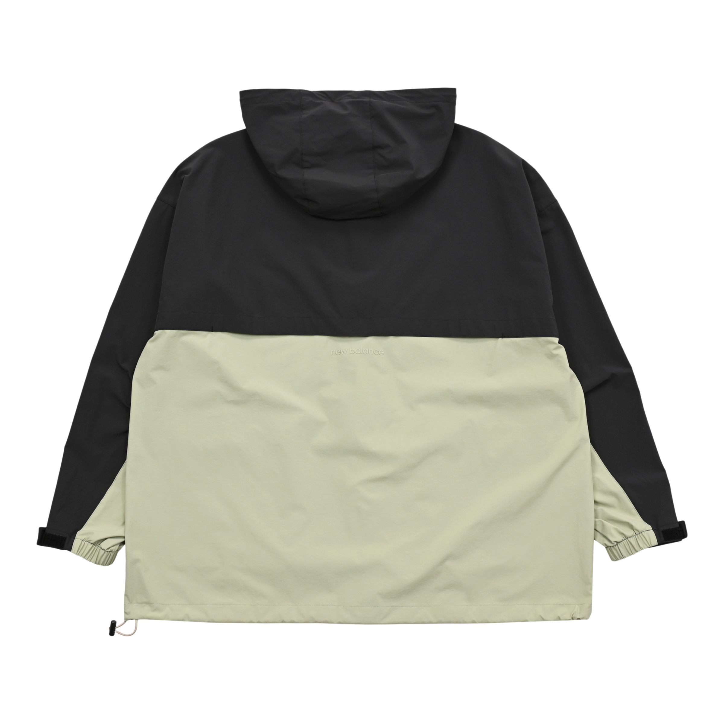 ストレッチナイロンマウンテンパーカー