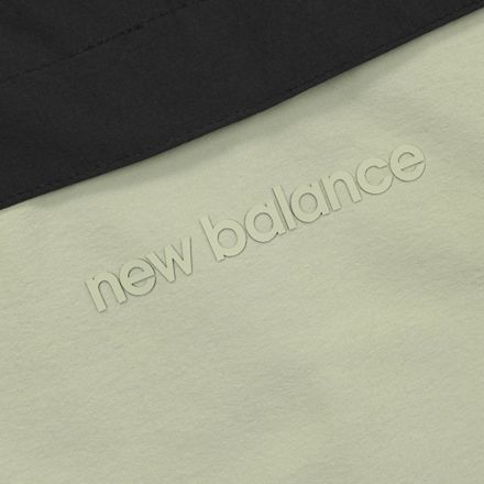 ストレッチナイロンマウンテンパーカー