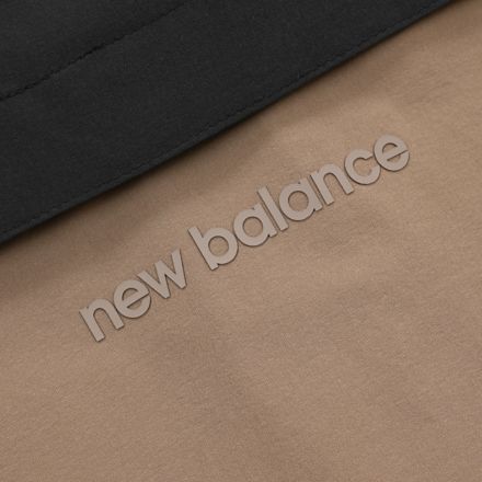 ストレッチナイロンマウンテンパーカー