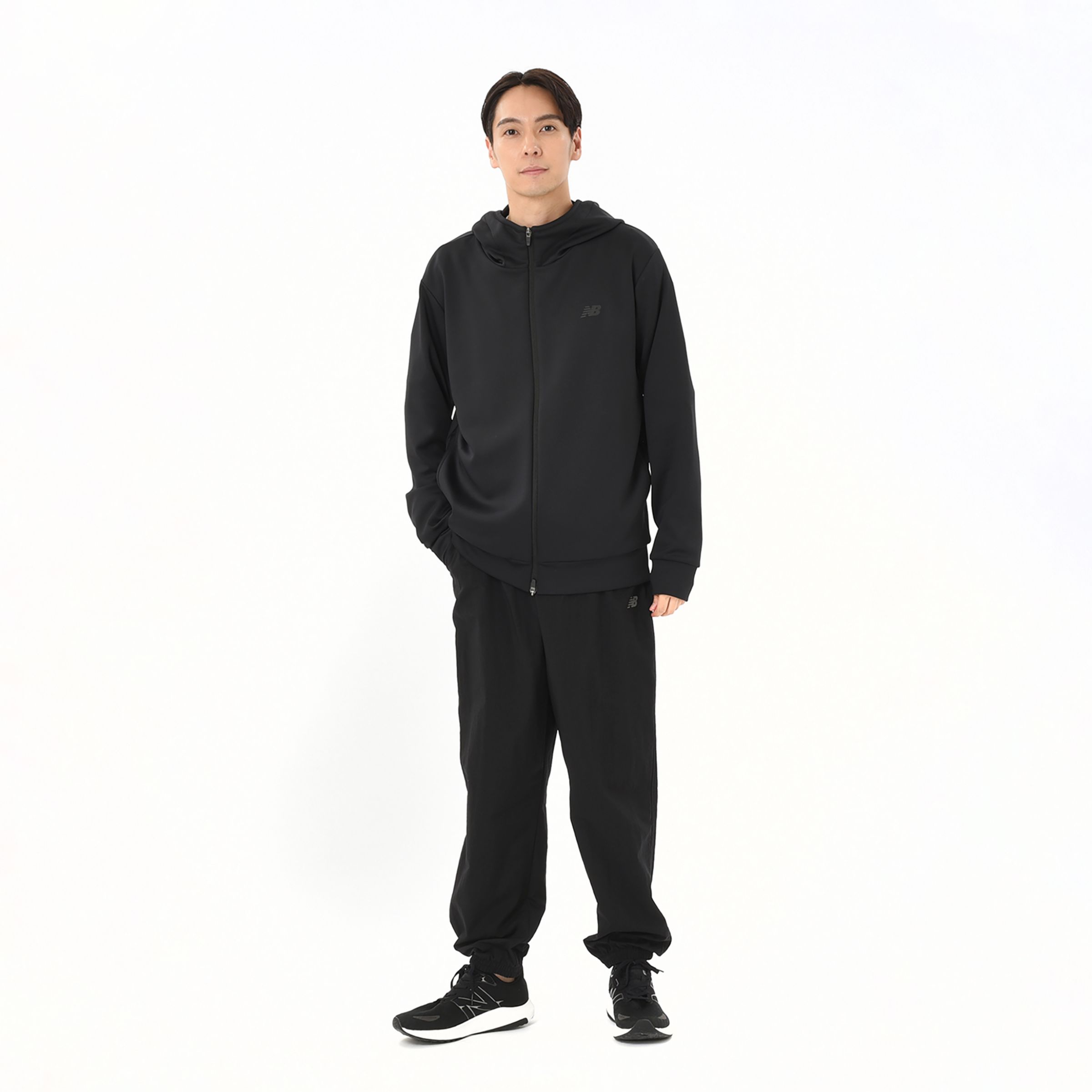 パフォーマンスウーブンパンツ