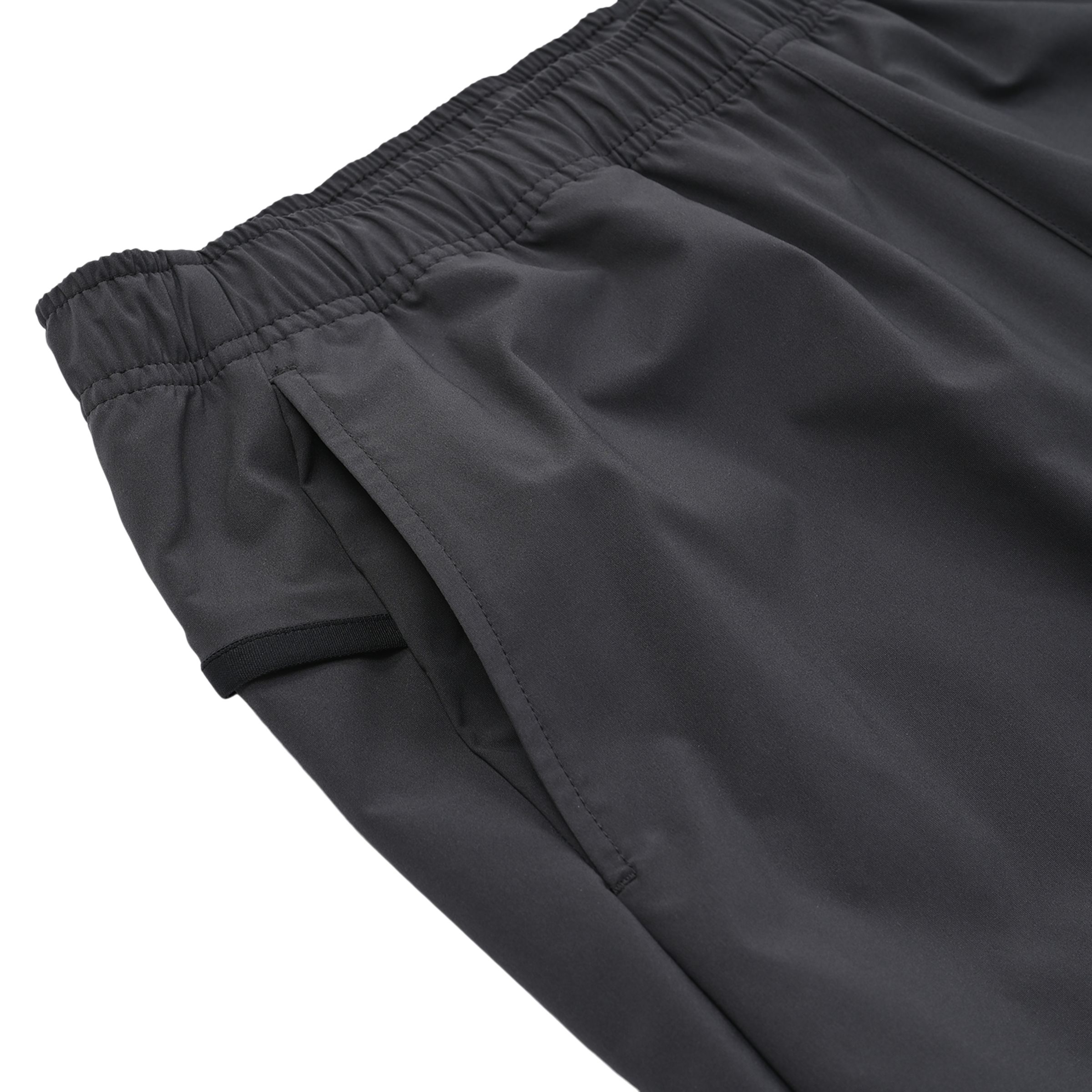 パフォーマンスウーブンパンツ