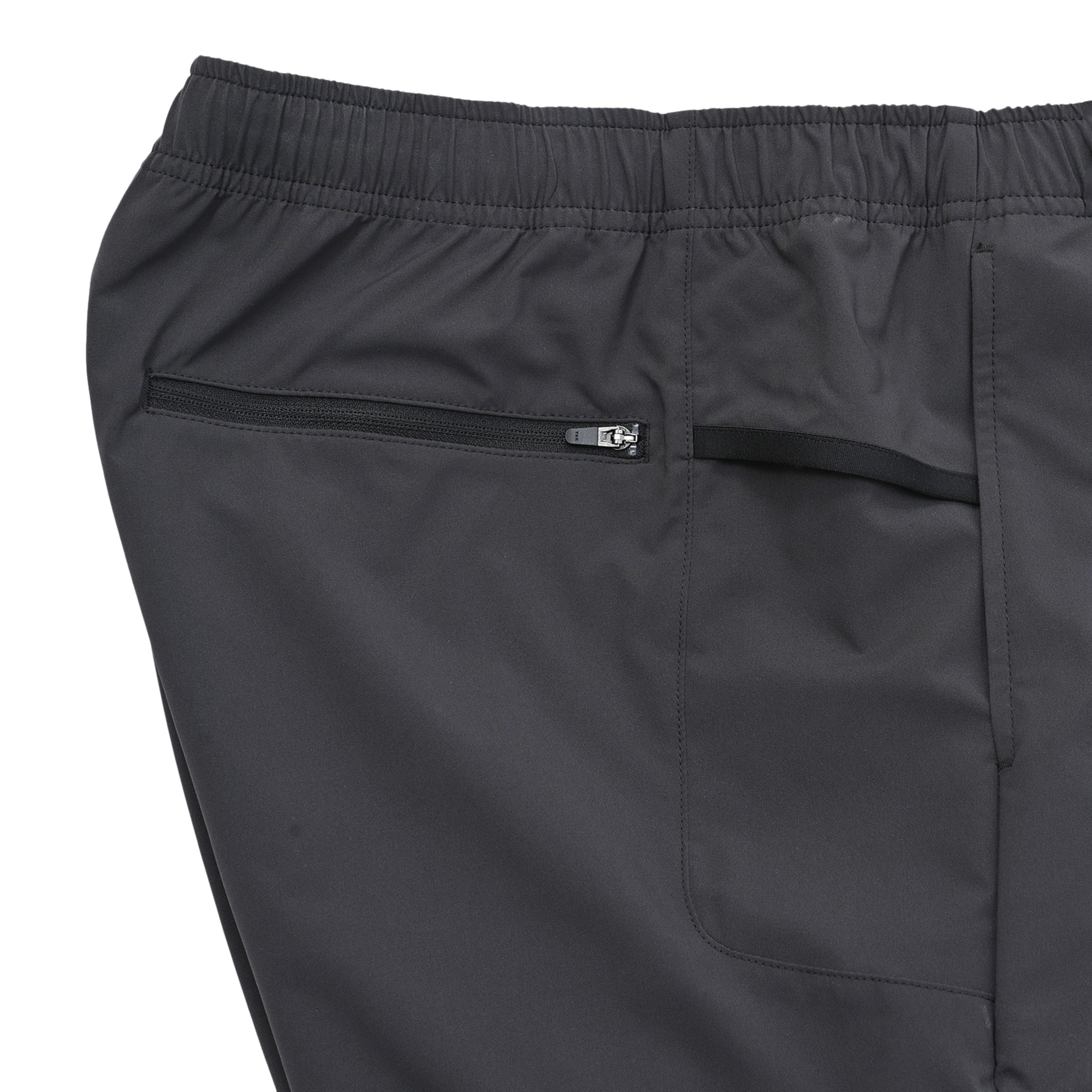 パフォーマンスウーブンパンツ