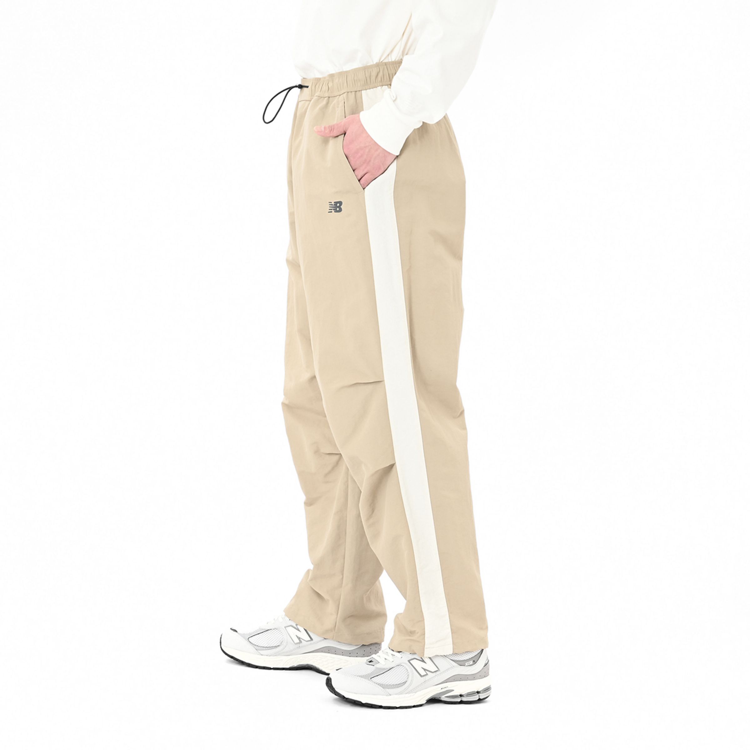 パラシュートパンツ