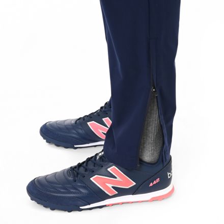 Black Out ストレッチウーブンパンツ