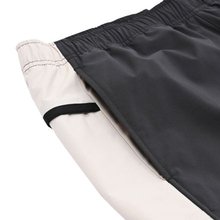 パフォーマンスウーブンショーツ