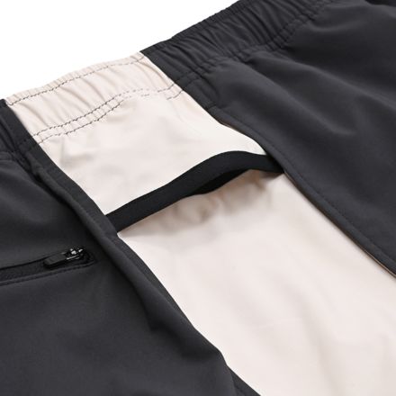 パフォーマンスウーブンショーツ