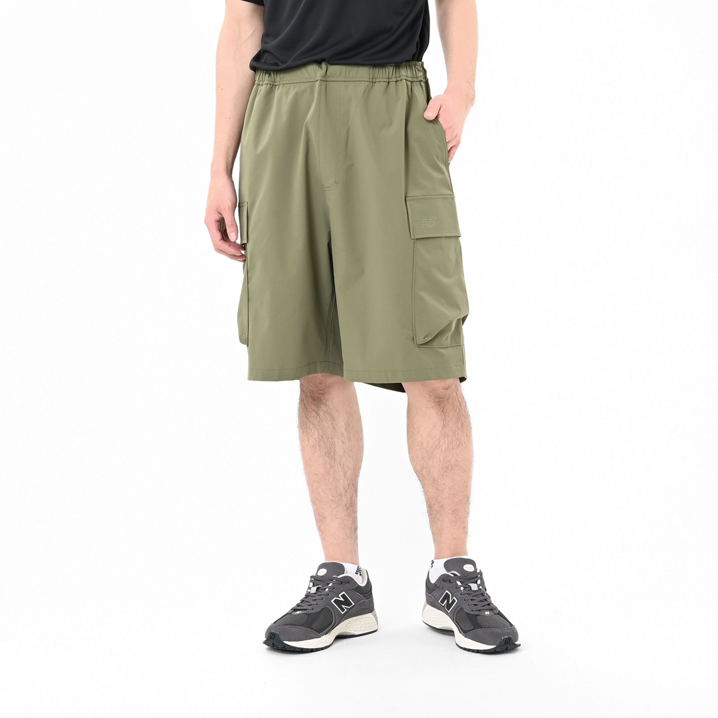 ワイドカーゴショーツ