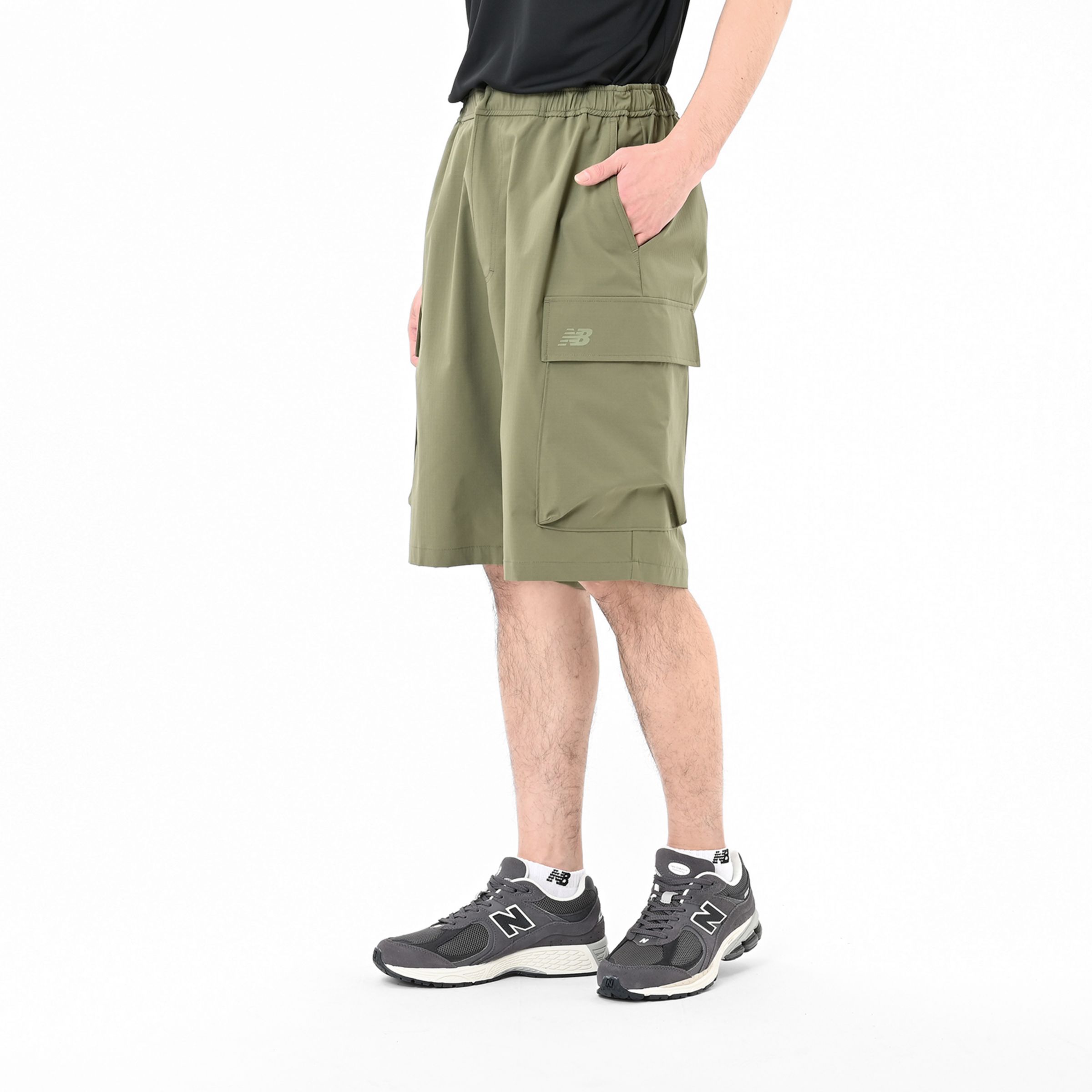 ワイドカーゴショーツ