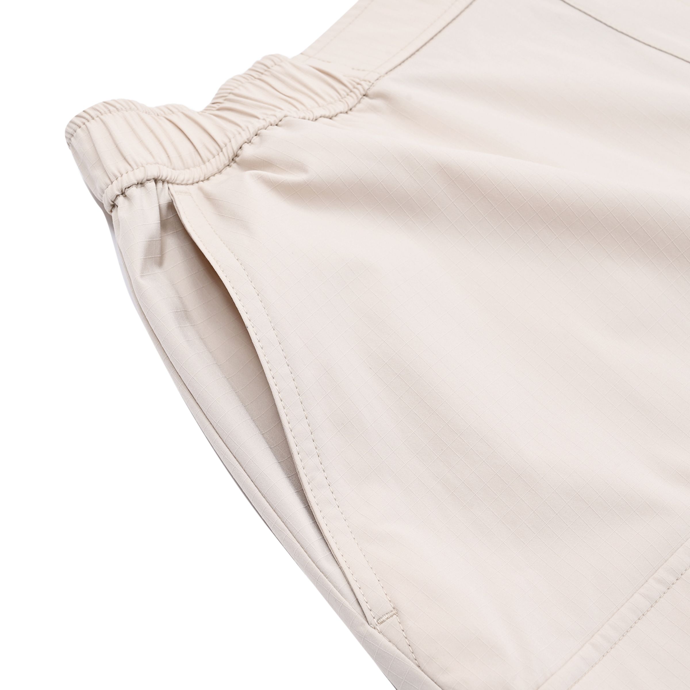 ワイドカーゴショーツ