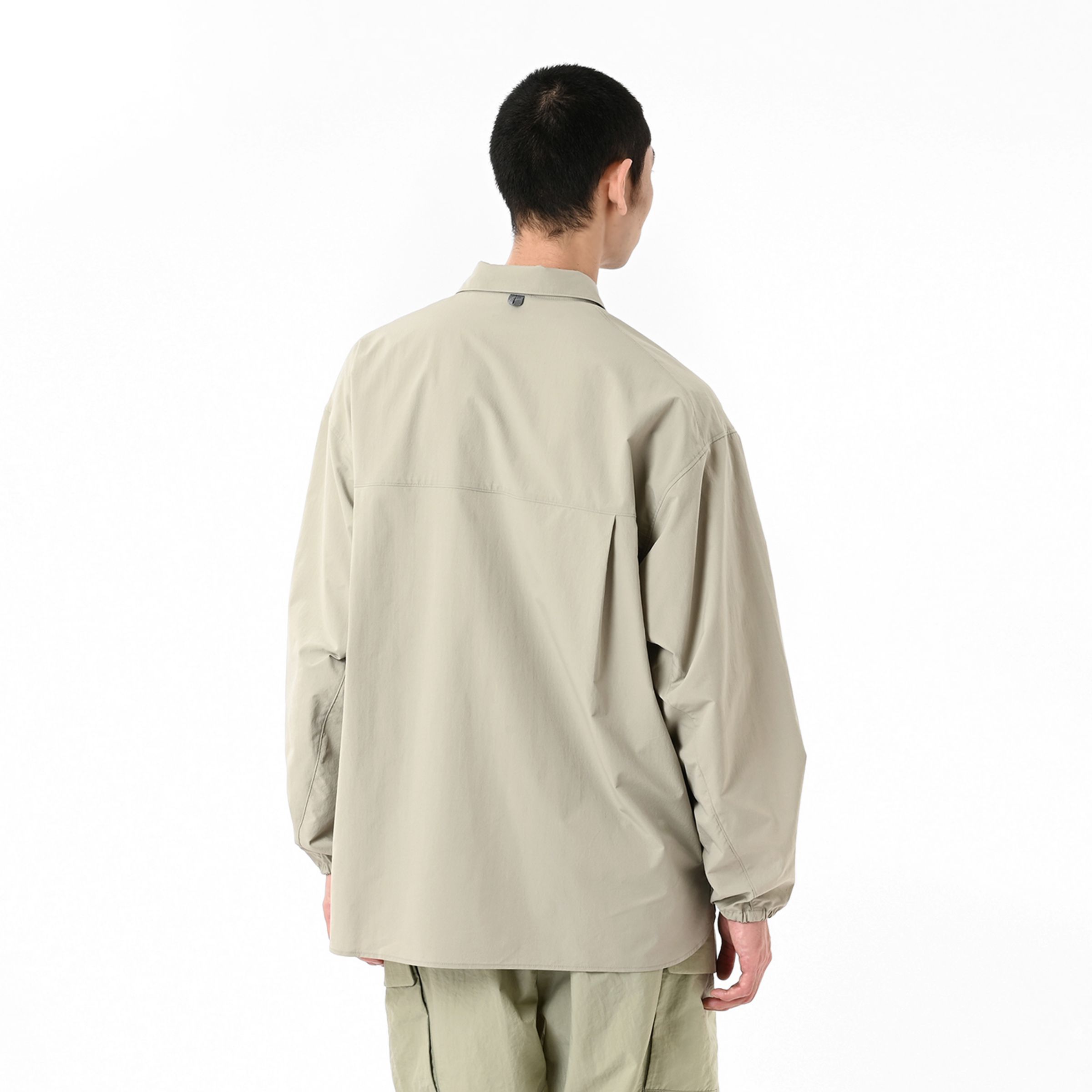 オーバーサイズドロングスリーブシャツ