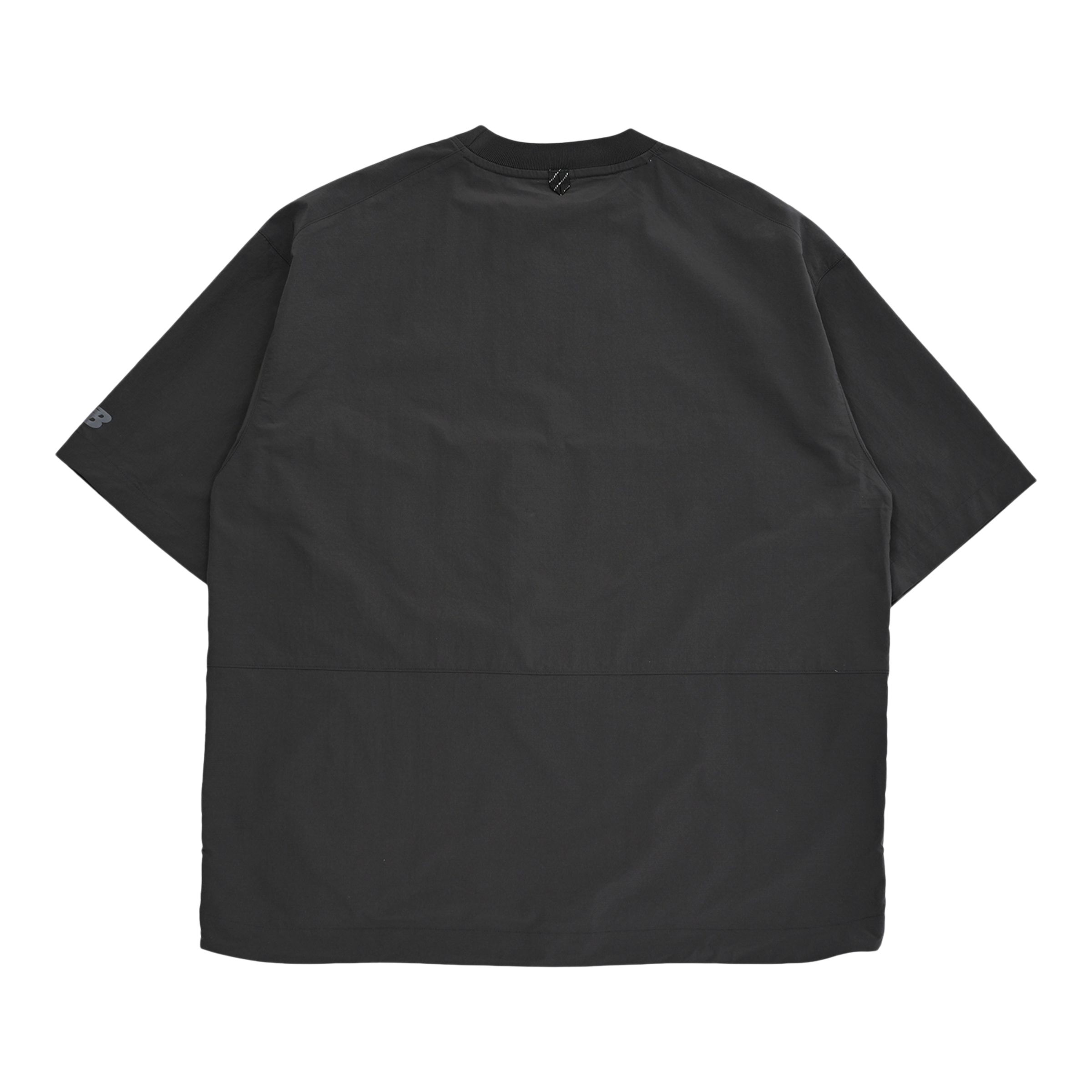 オーバーサイズドショートスリーブプルオーバー