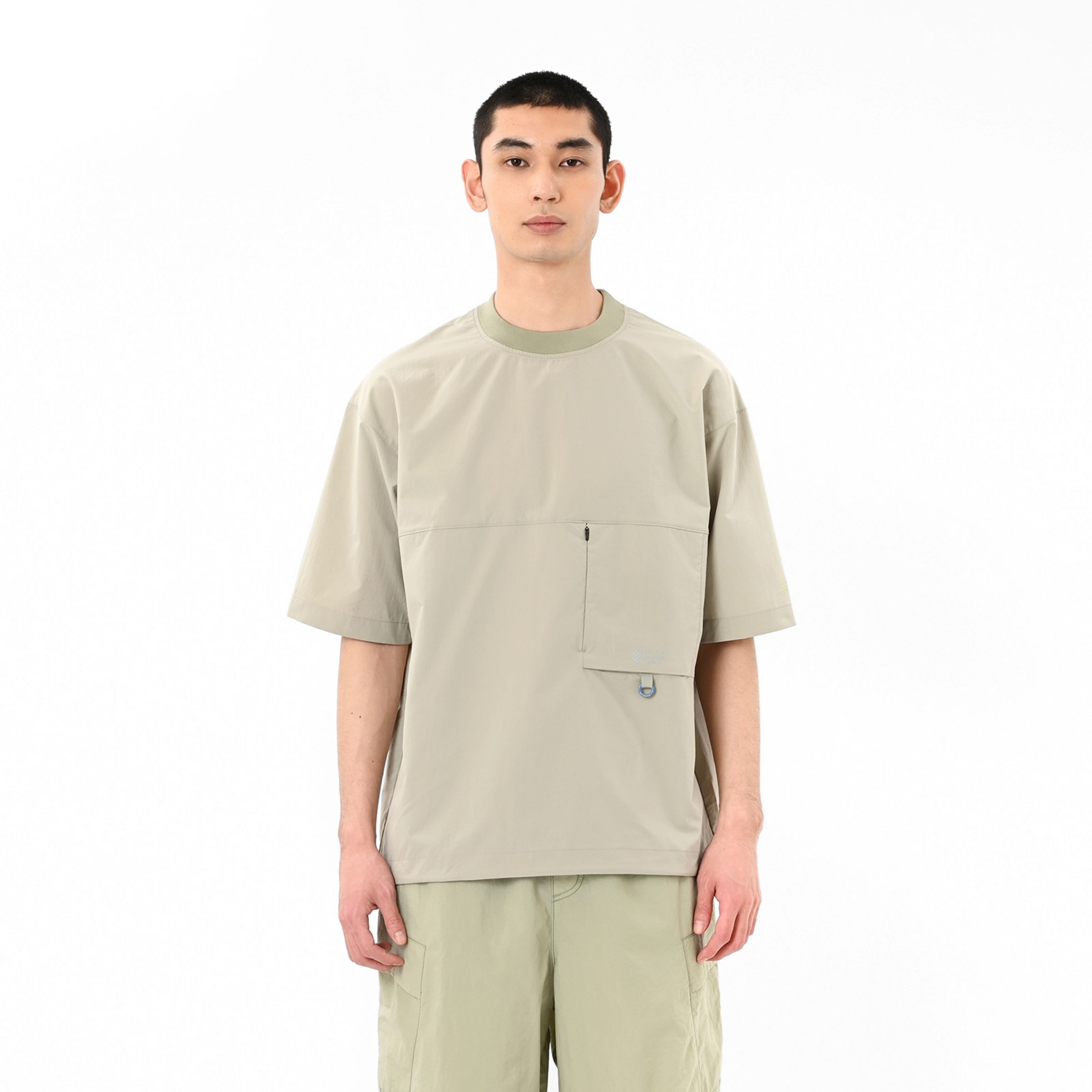 オーバーサイズドショートスリーブプルオーバー