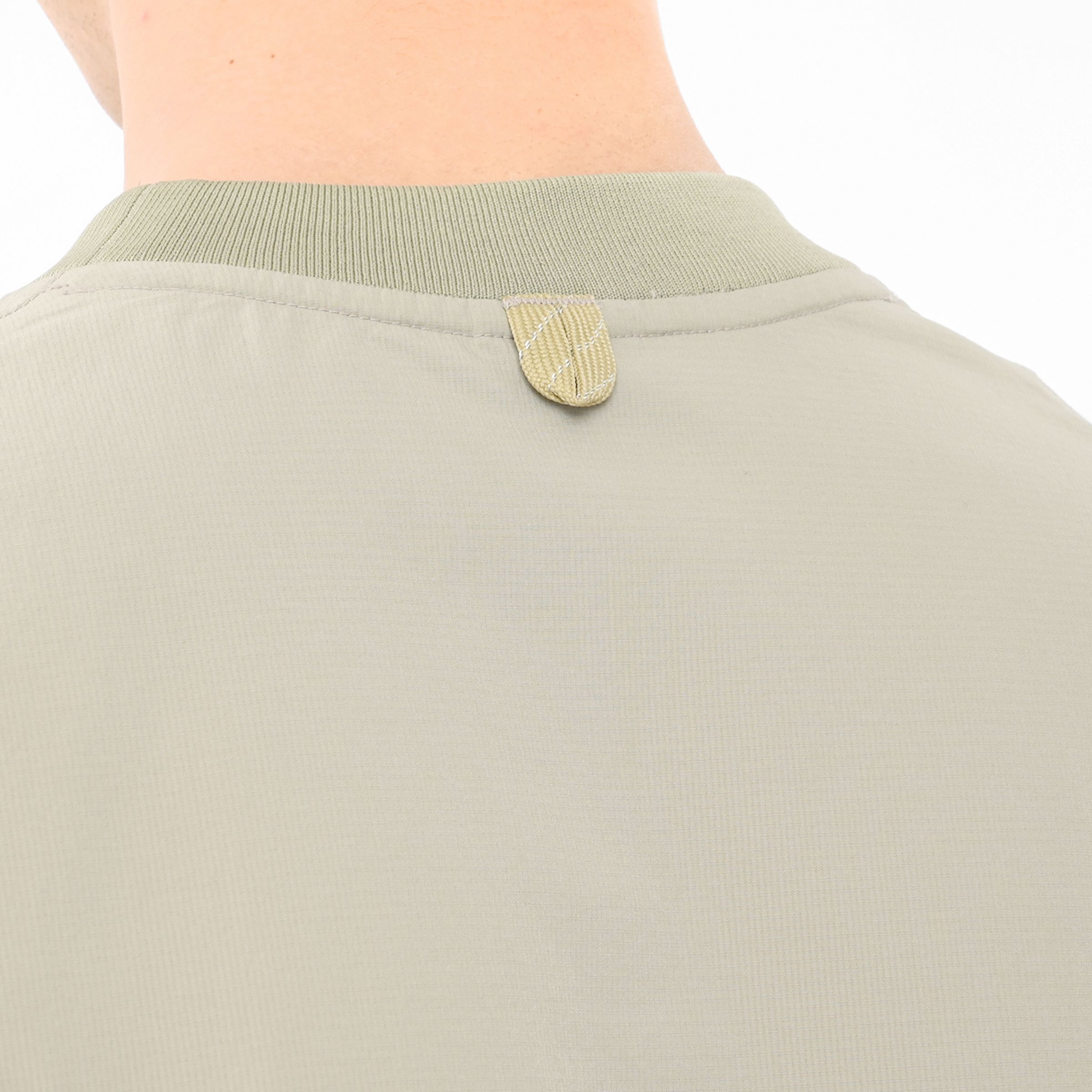 オーバーサイズドショートスリーブプルオーバー