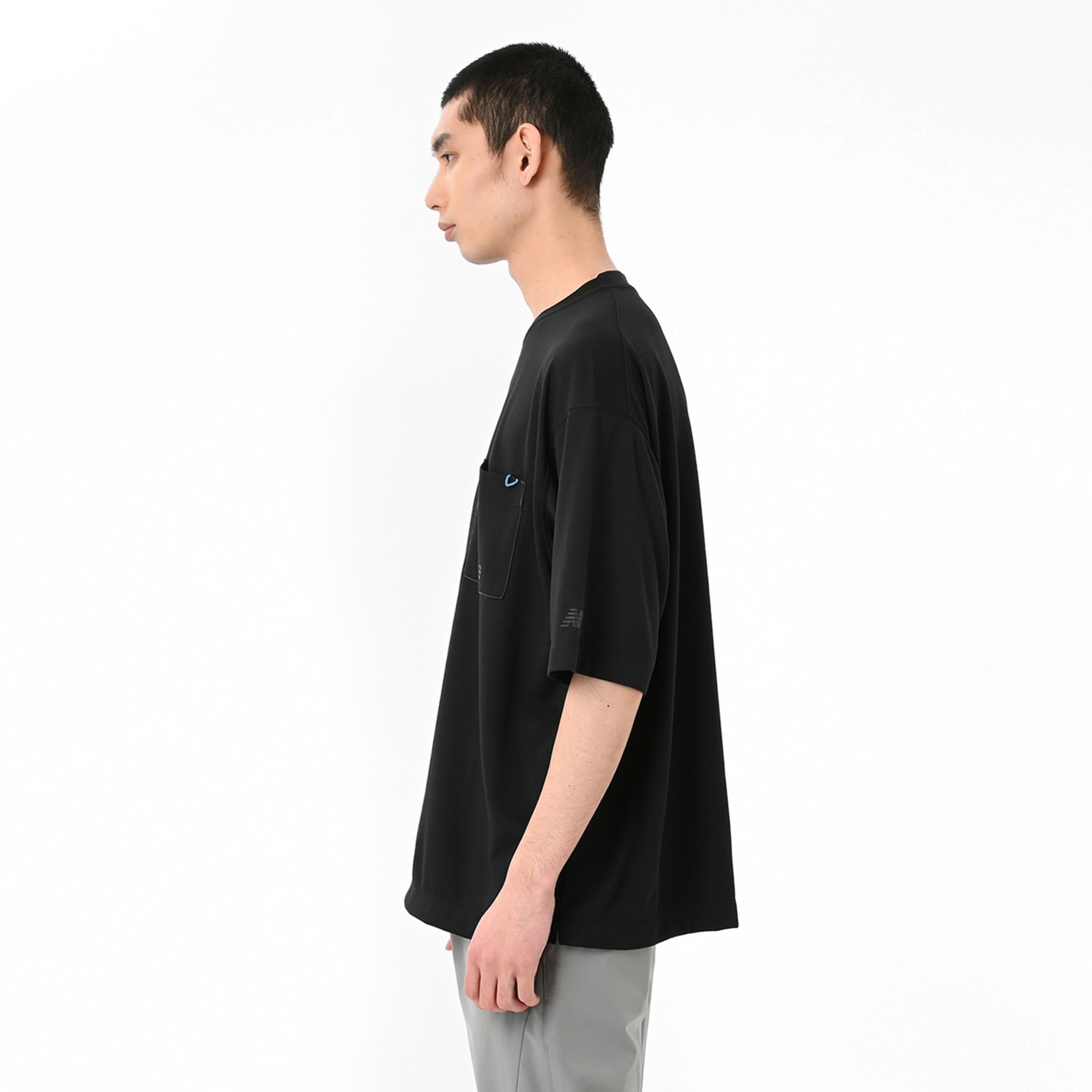 オーバーサイズドショートスリーブベースTシャツ