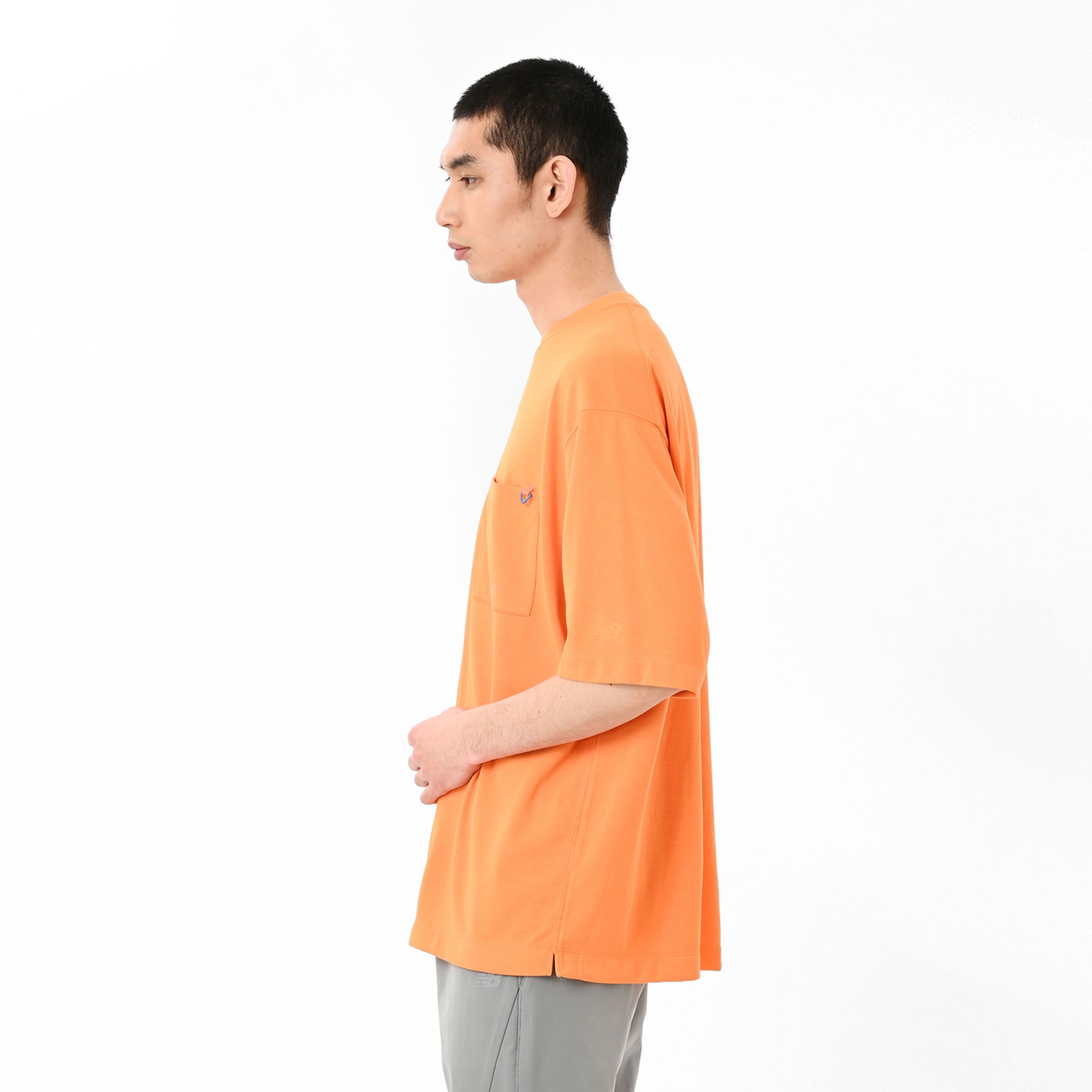 オーバーサイズドショートスリーブベースTシャツ