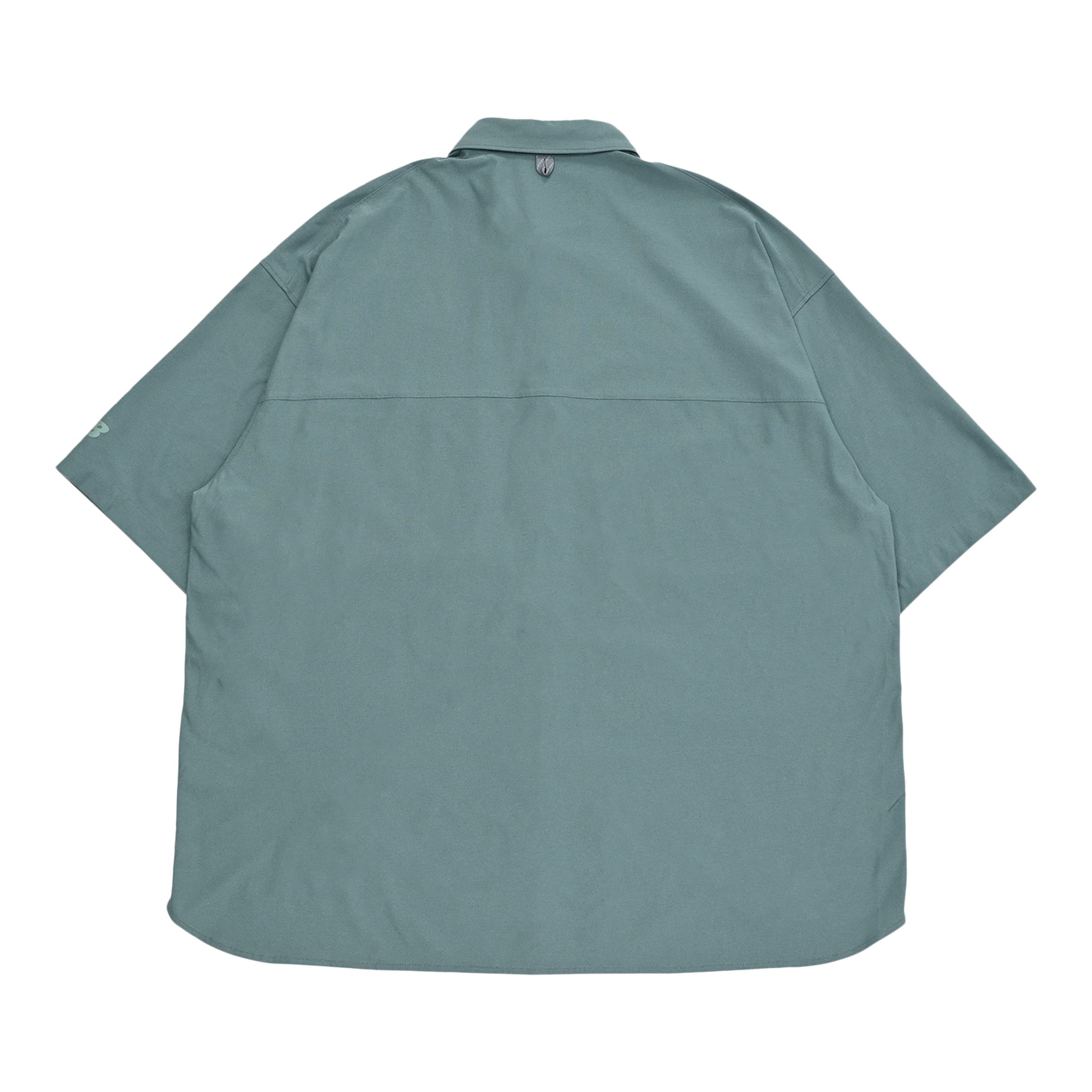 オーバーサイズドショートスリーブサンシールドシャツ