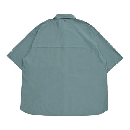 オーバーサイズドショートスリーブサンシールドシャツ