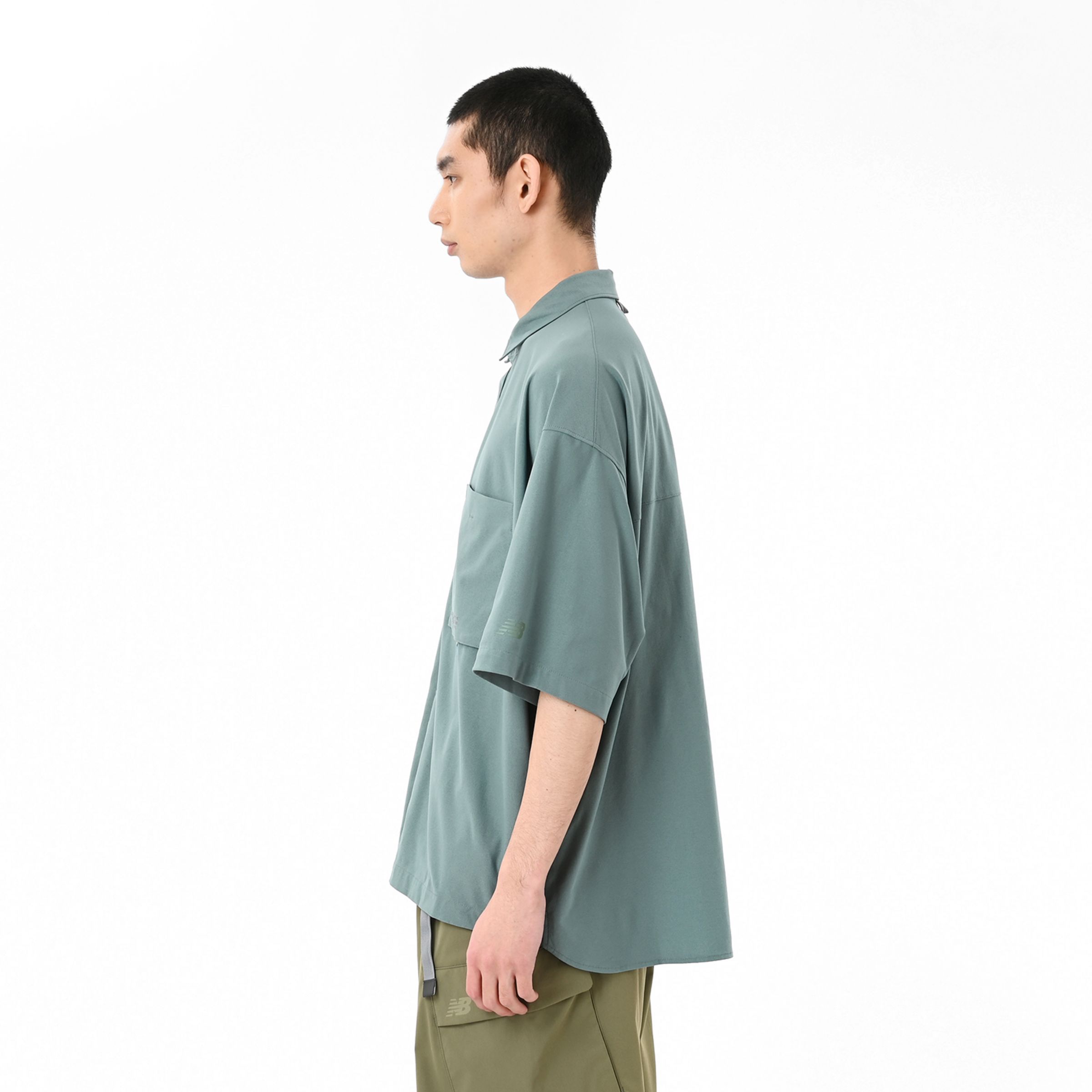 オーバーサイズドショートスリーブサンシールドシャツ