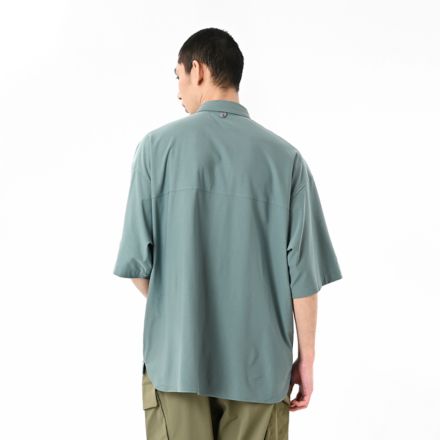 オーバーサイズドショートスリーブサンシールドシャツ