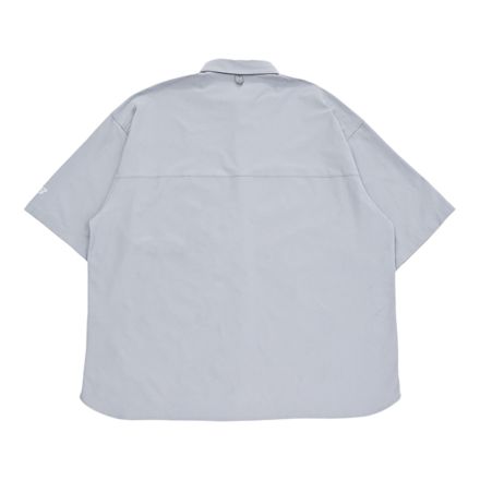 オーバーサイズドショートスリーブサンシールドシャツ