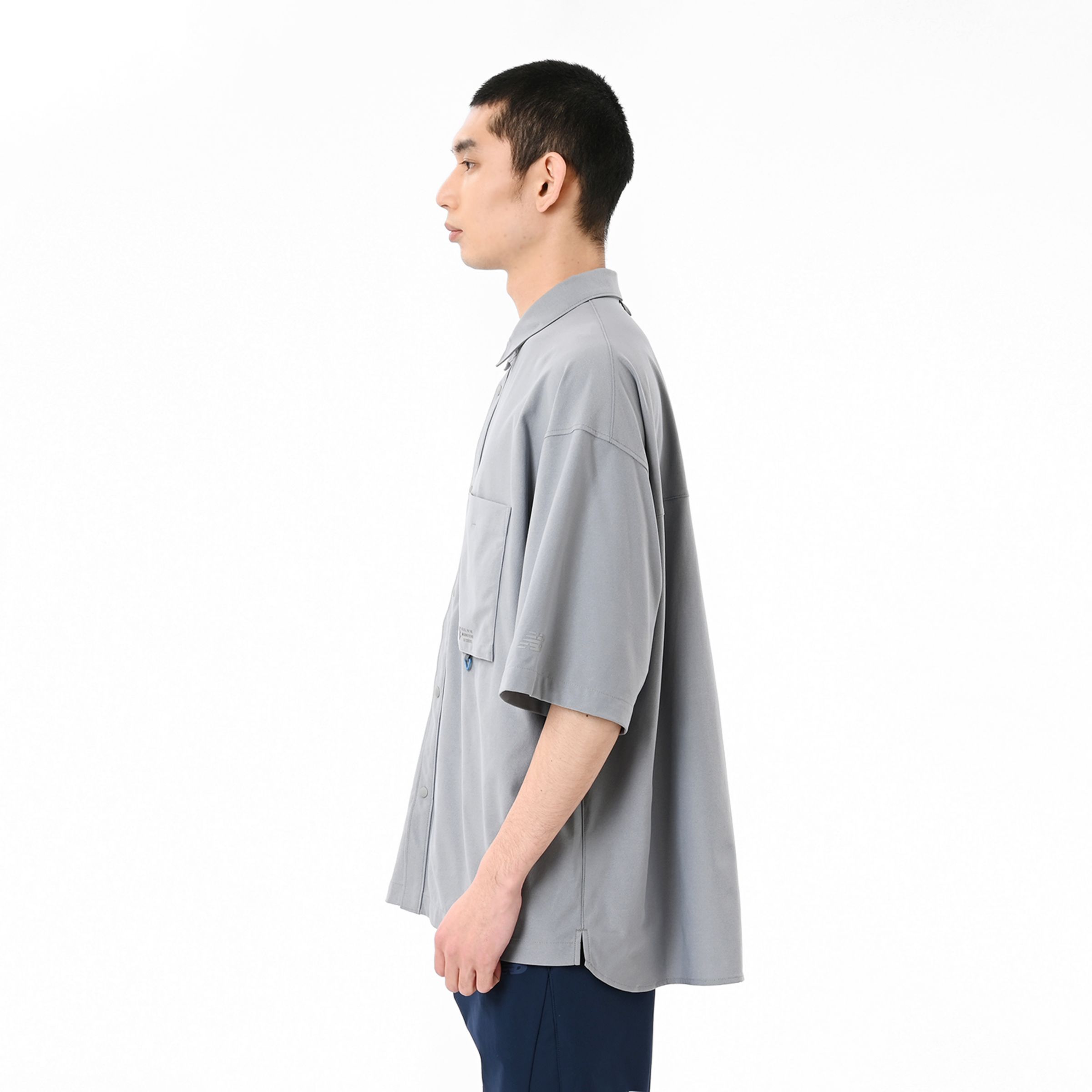 オーバーサイズドショートスリーブサンシールドシャツ