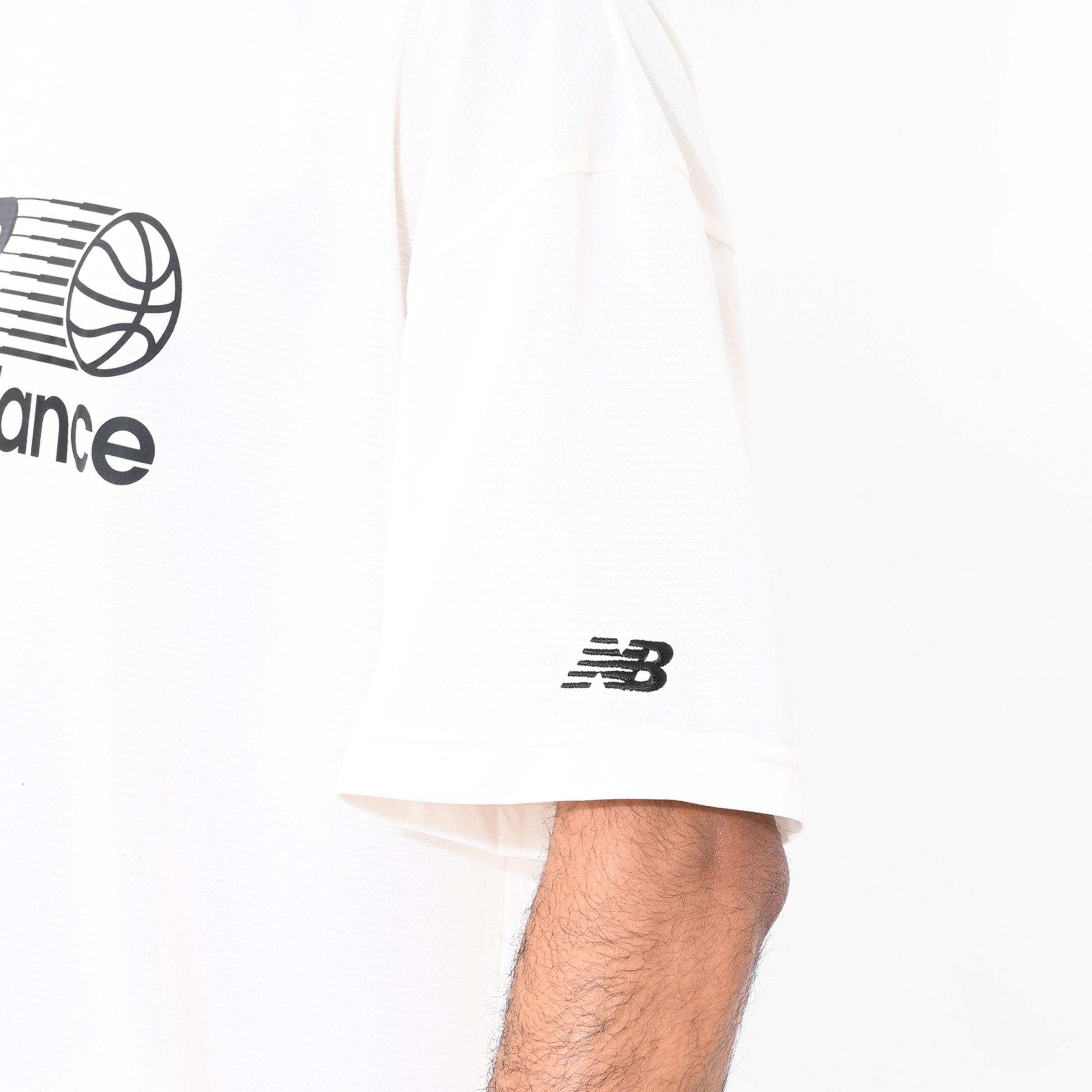 グラフィックショートスリーブTシャツ