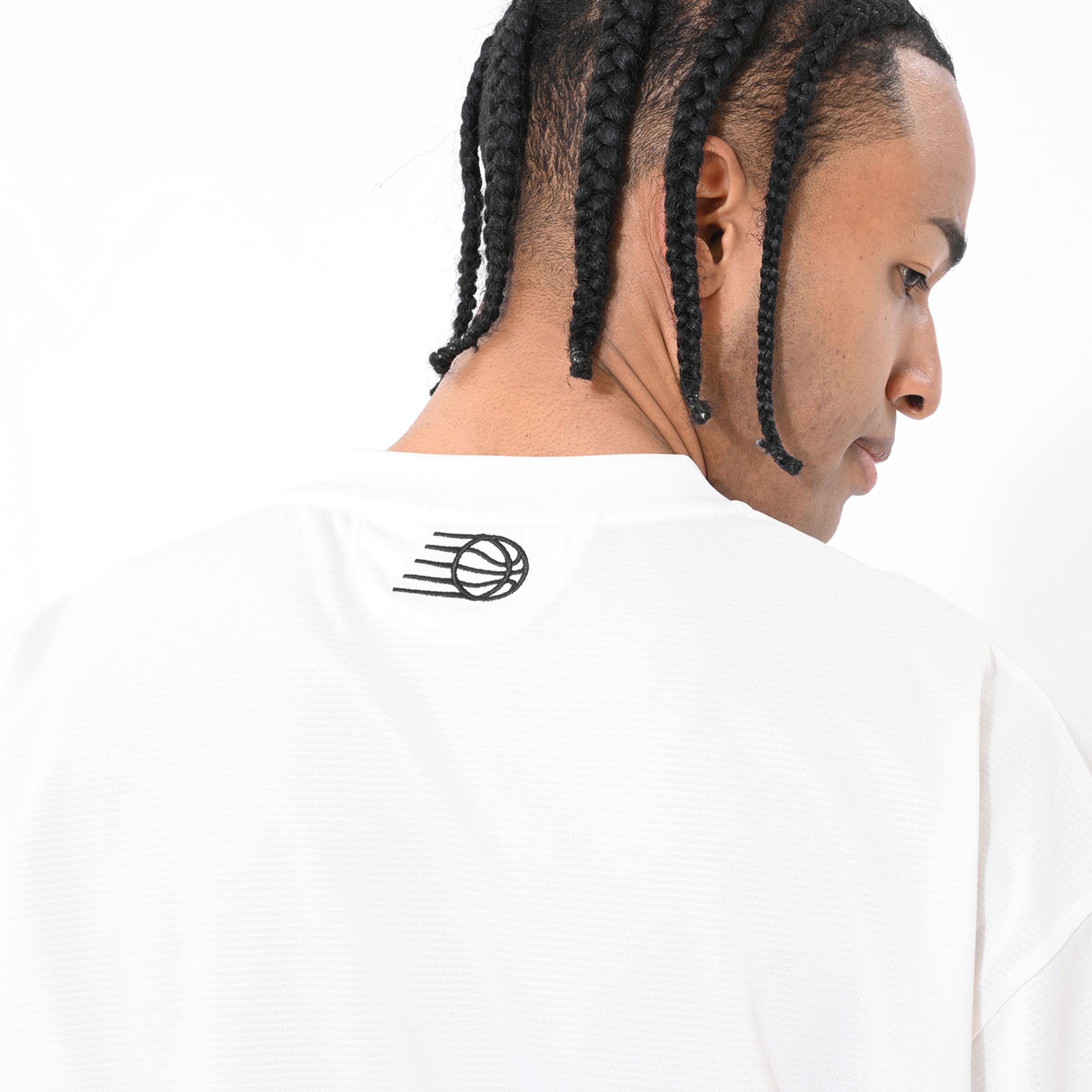 グラフィックショートスリーブTシャツ