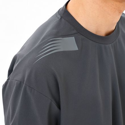 Black Out Premier Edition Woven Short Sleeve Top