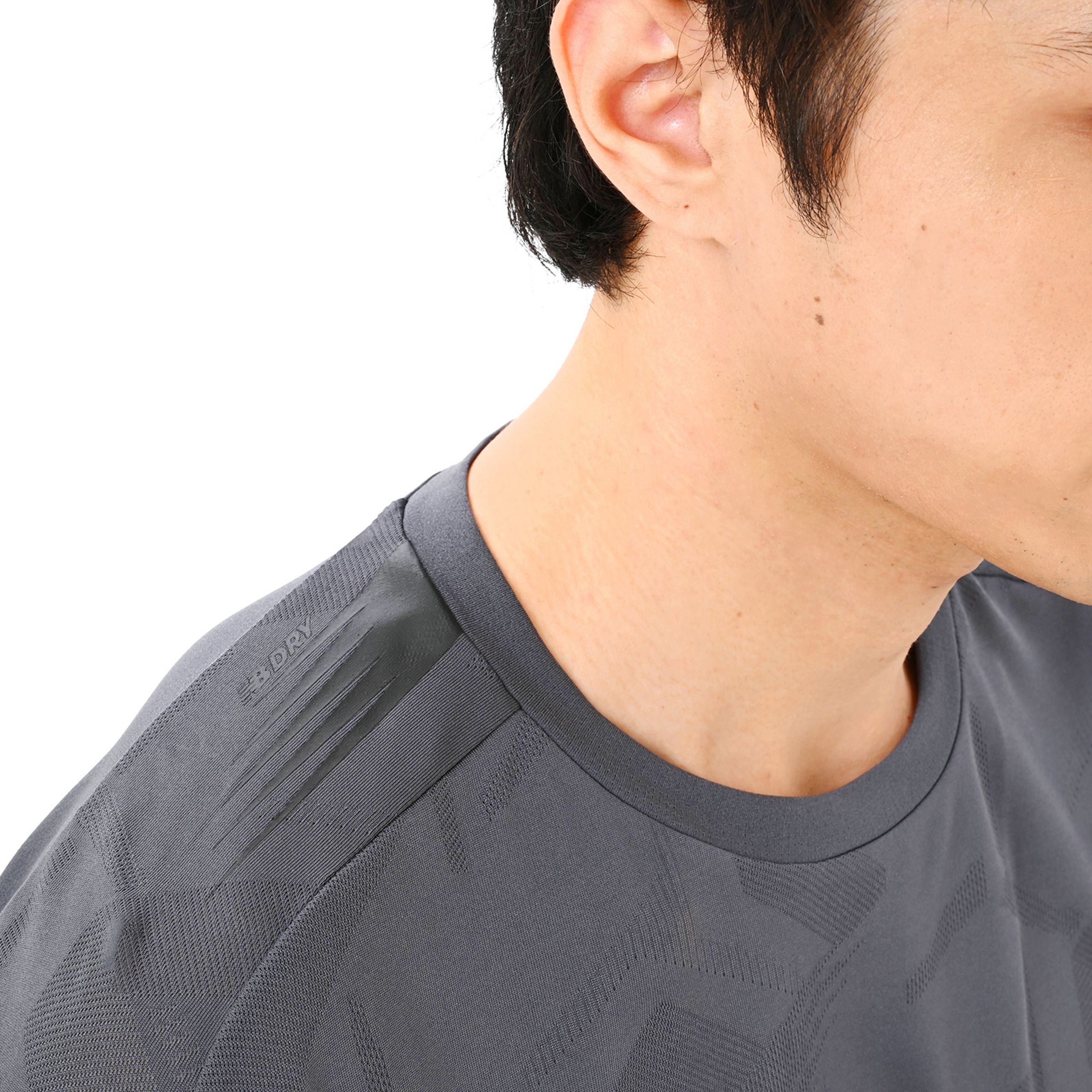 Black Out ジャガードメッシュニットショートスリーブTシャツ