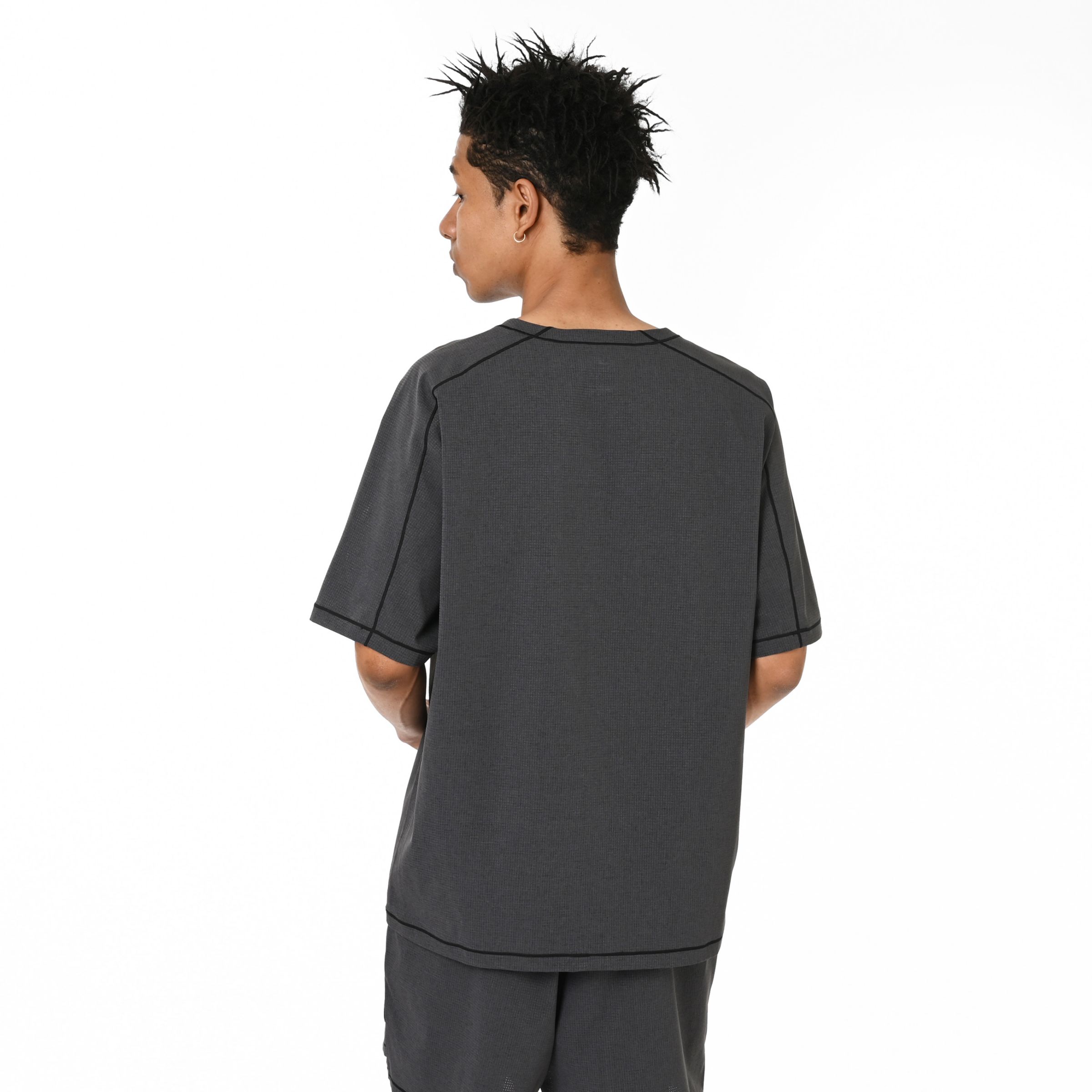 Black Out メッシュストレッチ ウーブンショートスリーブシャツ