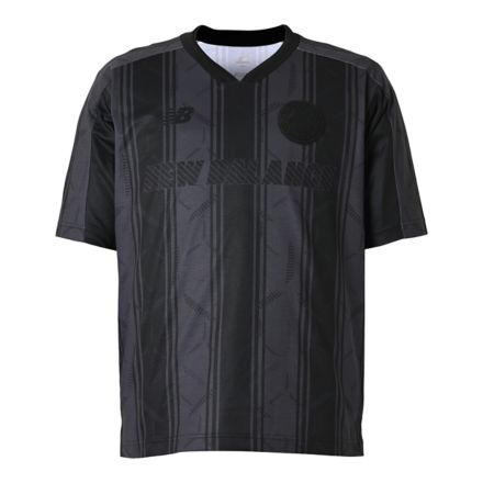 Black Out グラフィック ショートスリーブシャツ