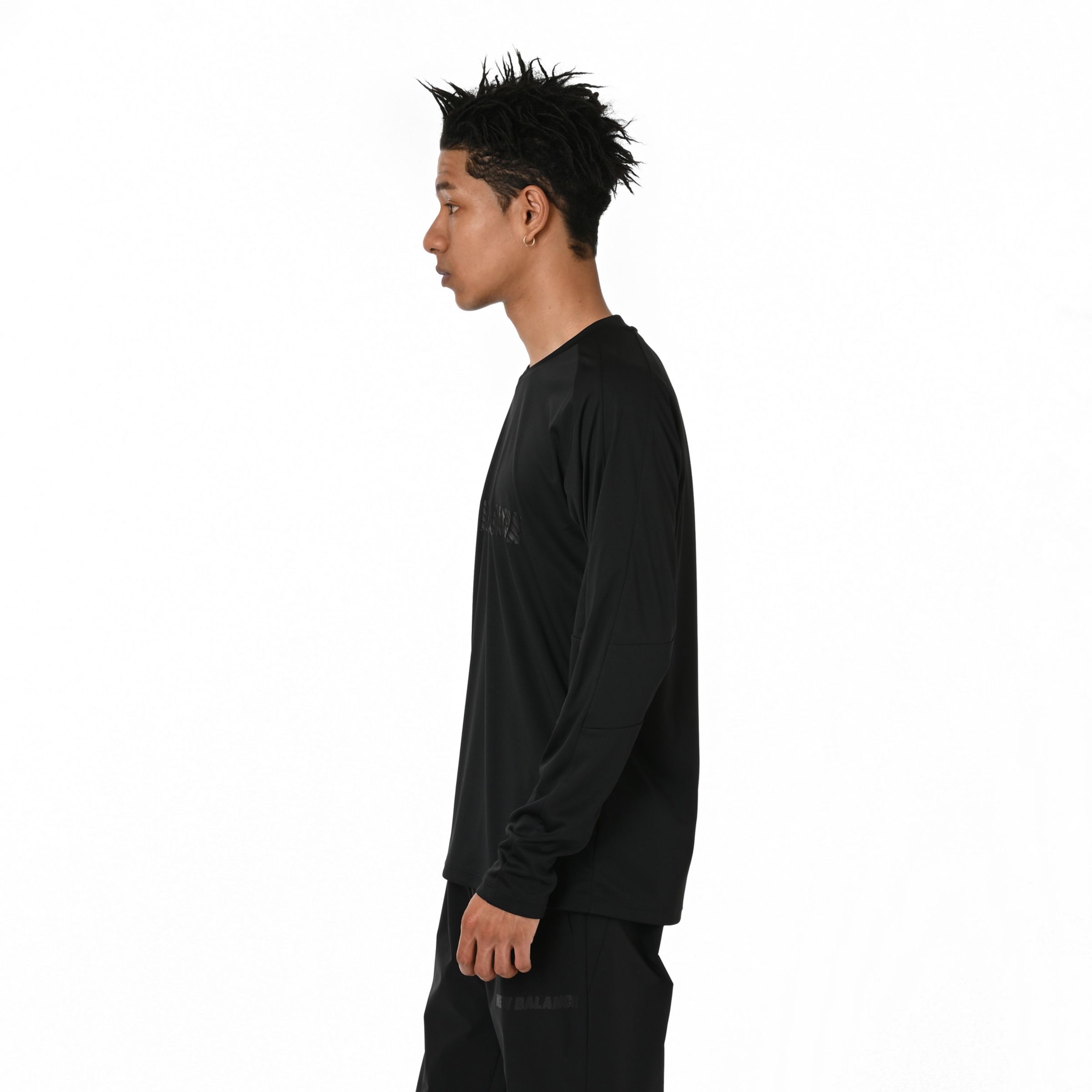 Black Out ロングスリーブシャツ