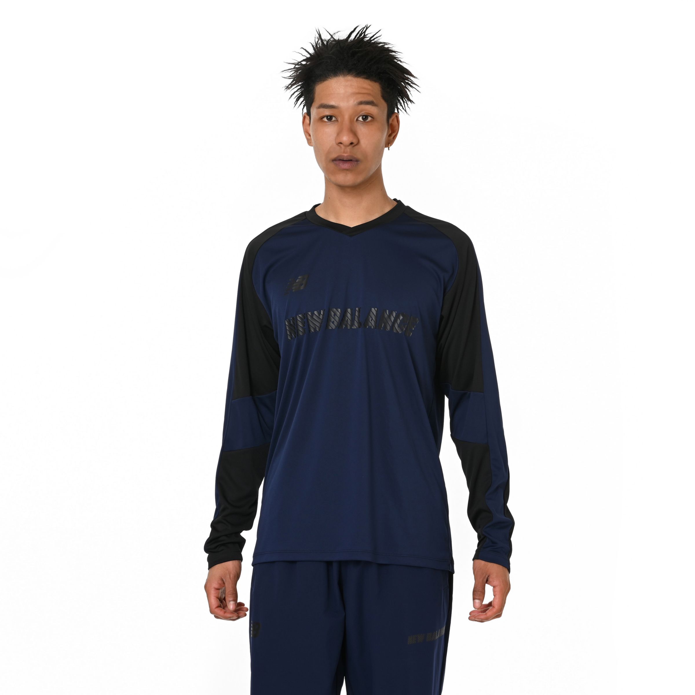 Black Out ロングスリーブシャツ