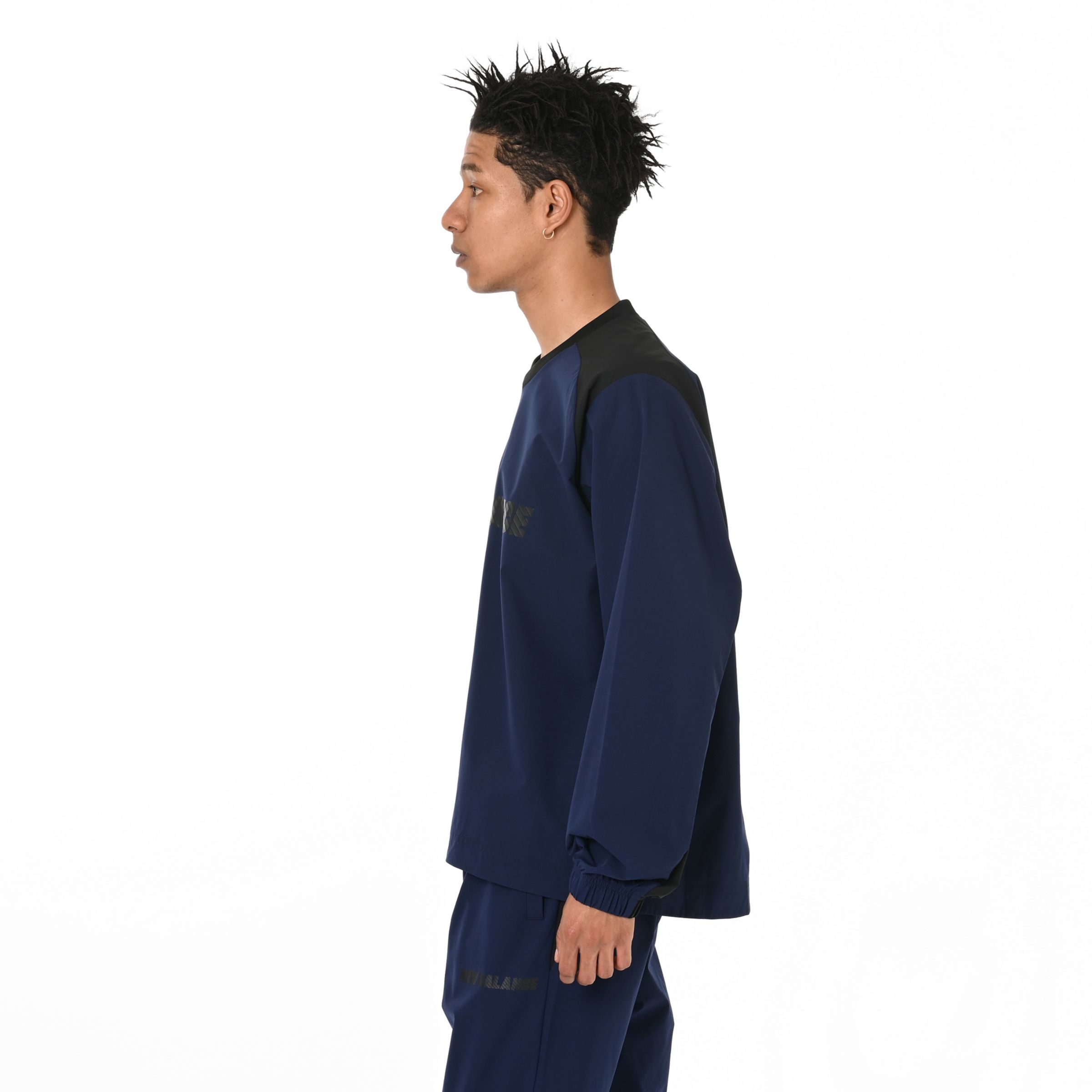 Black Out ストレッチウーブントップ