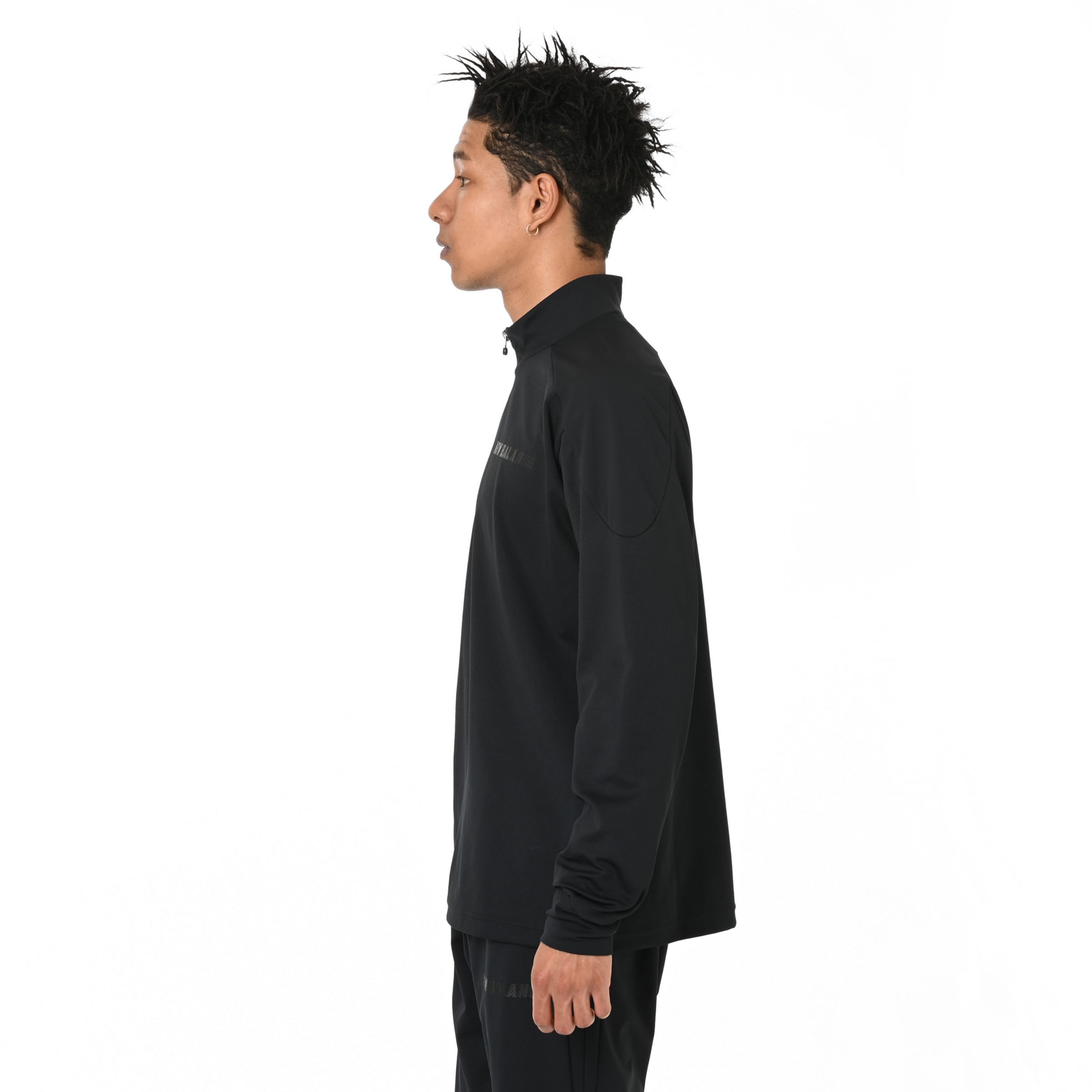 Black Out ウォームアップトップ