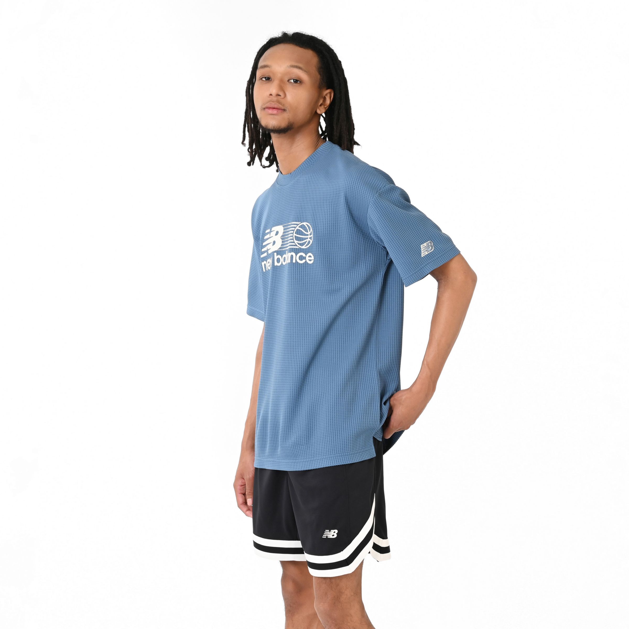 グラフィックショートスリーブシャツ