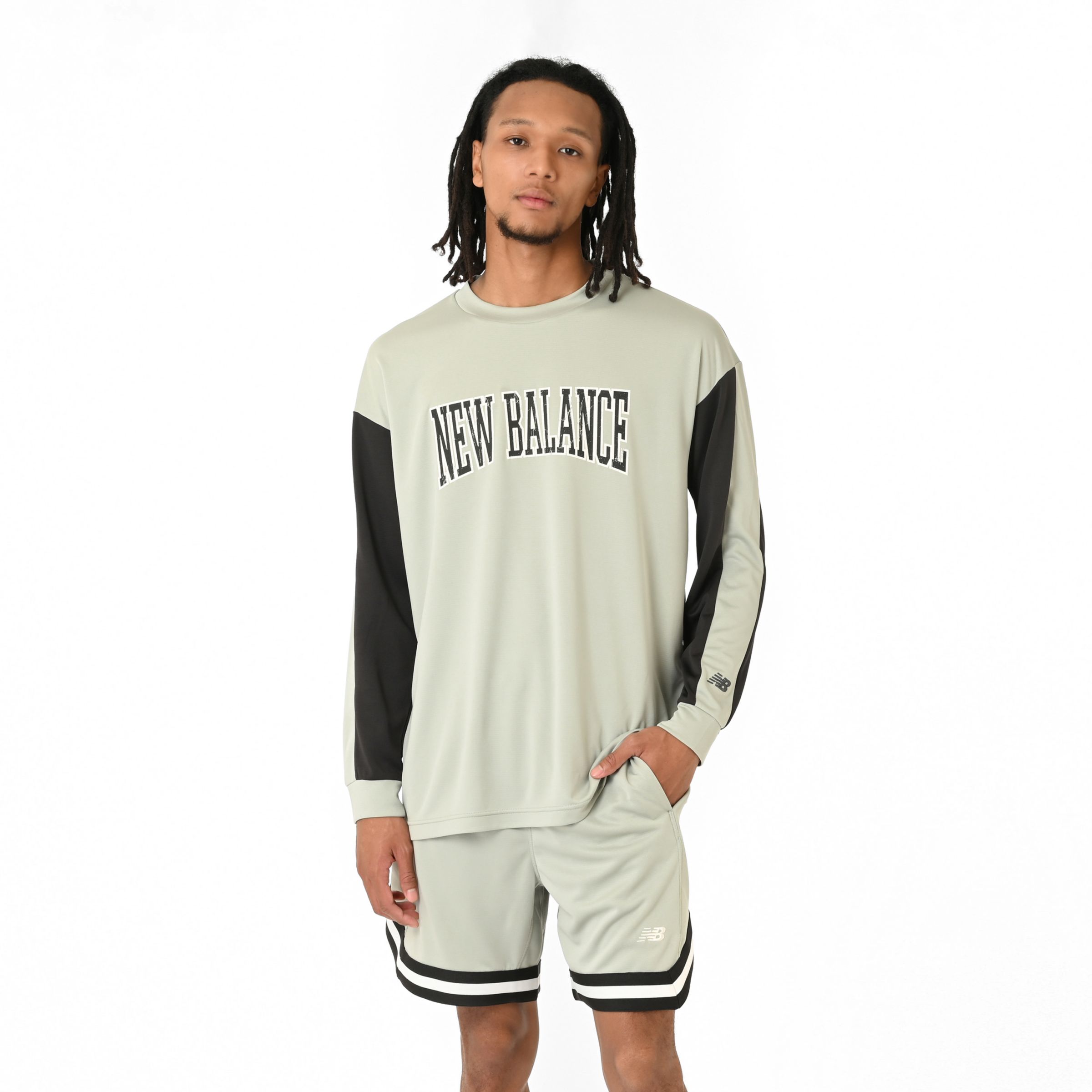 グラフィックロングスリーブシャツ