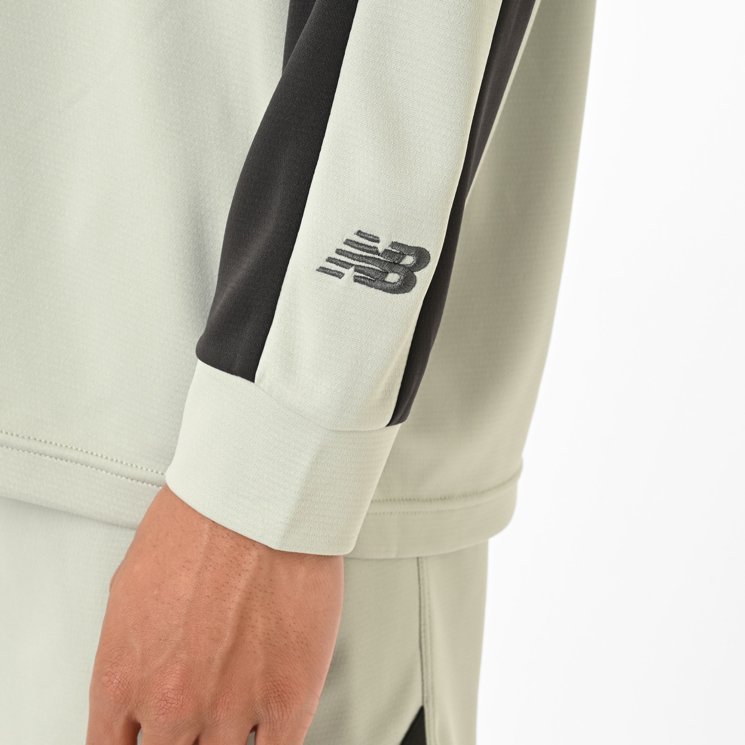 グラフィックロングスリーブシャツ