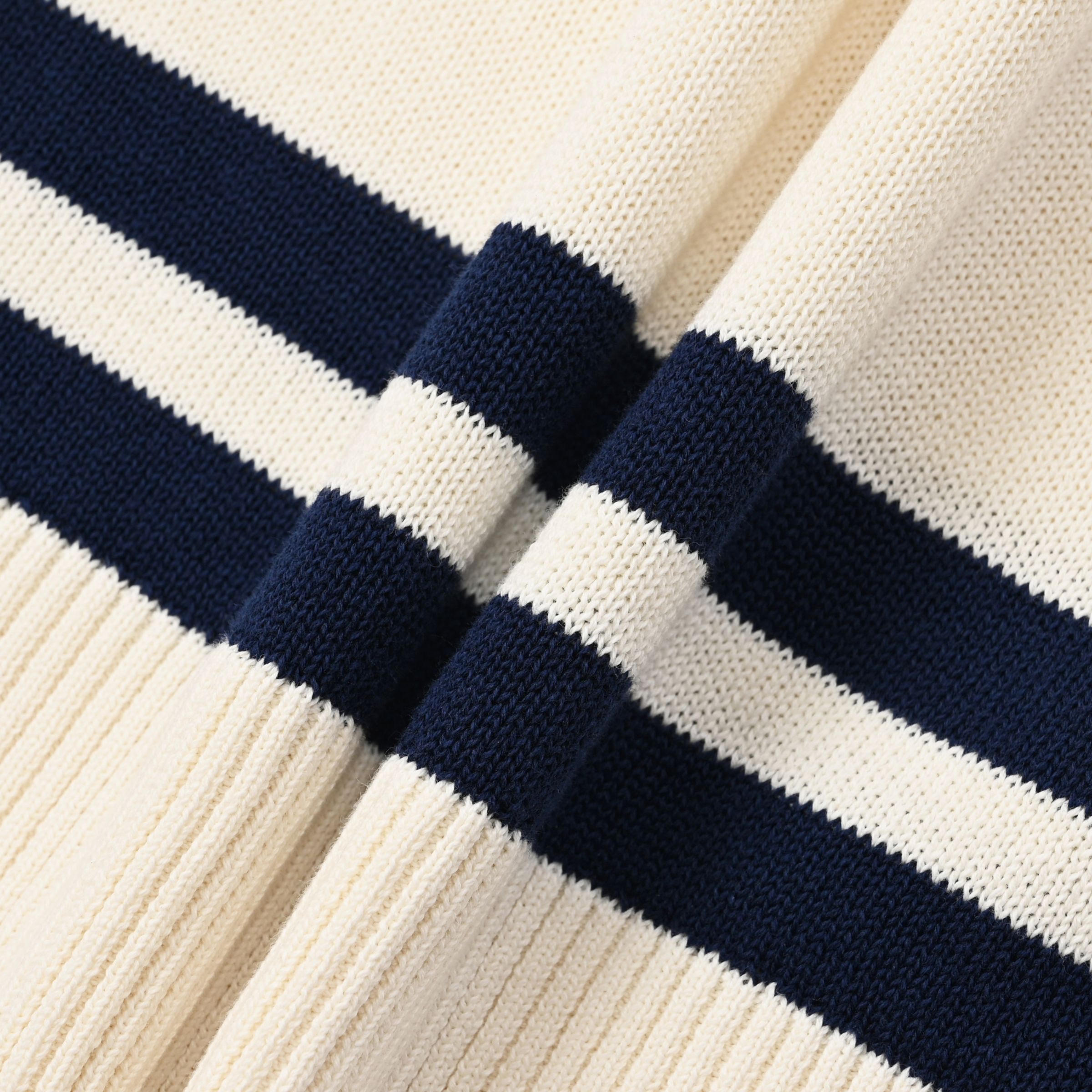 ラインニットプルオーバー