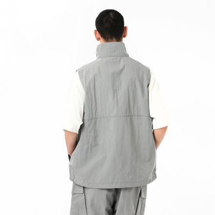 オーバーサイズドスタンドネックベスト