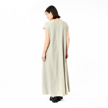 スリーブレスサンシールドイージードレス